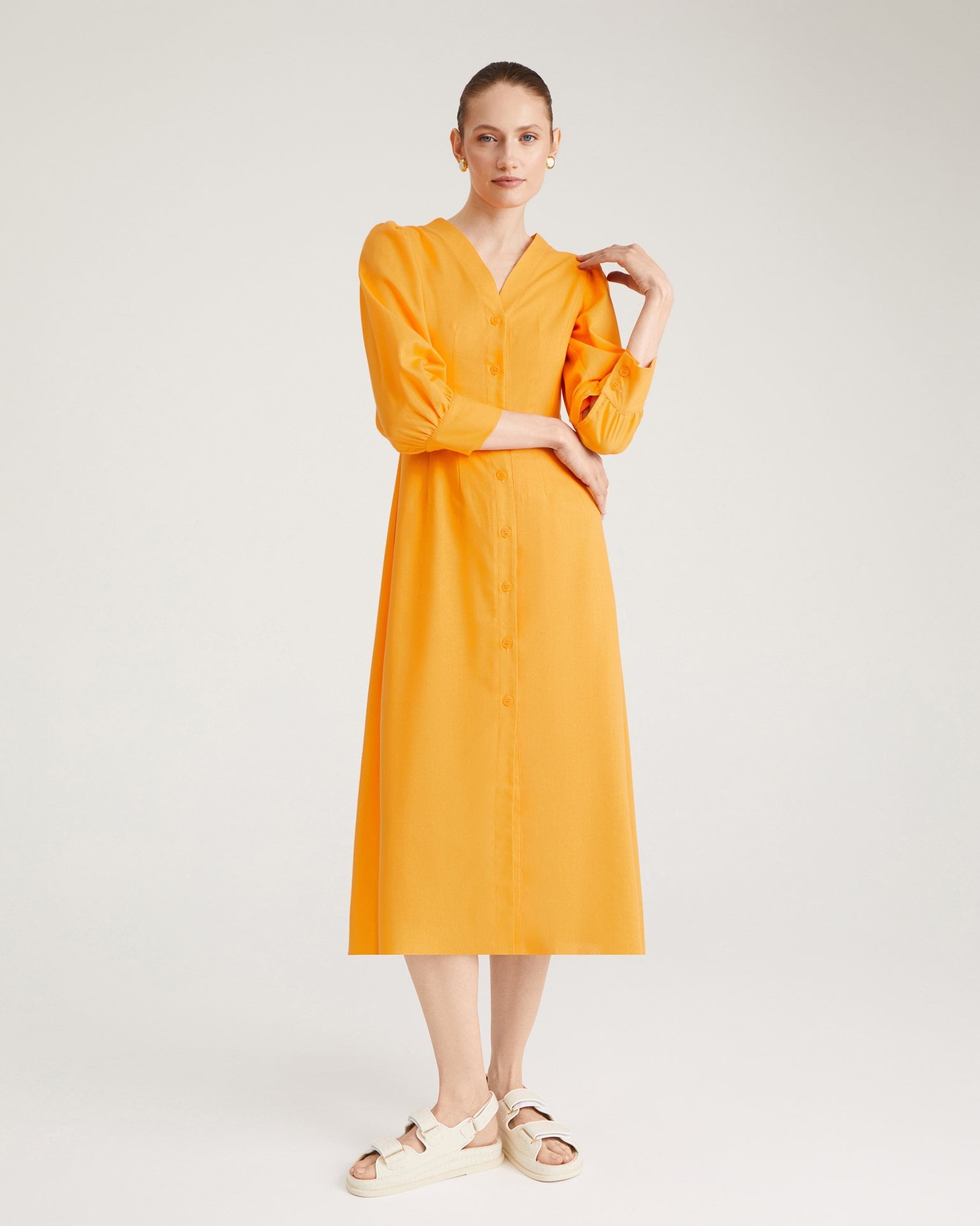Fitted midi dress