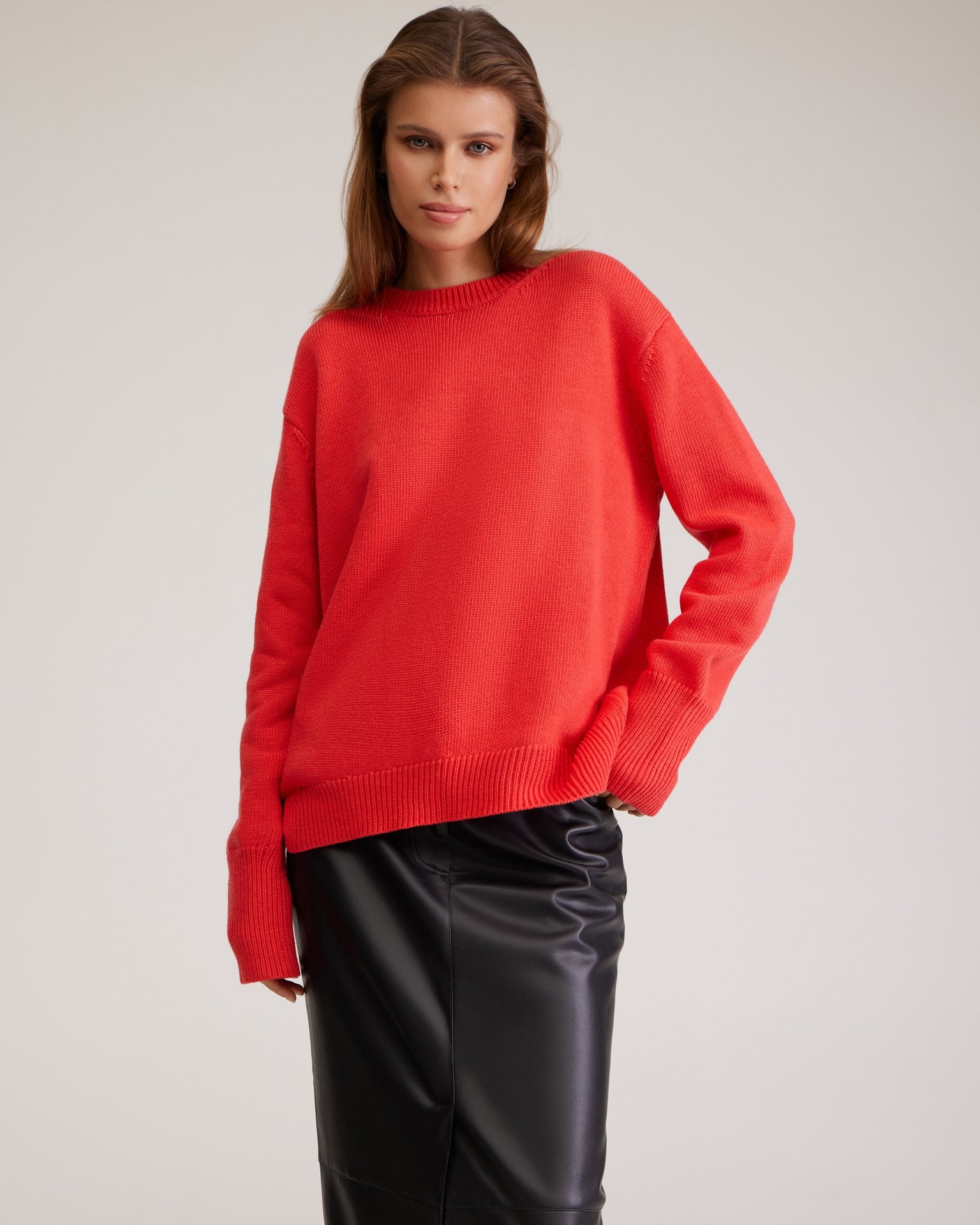 Oversize red jumper