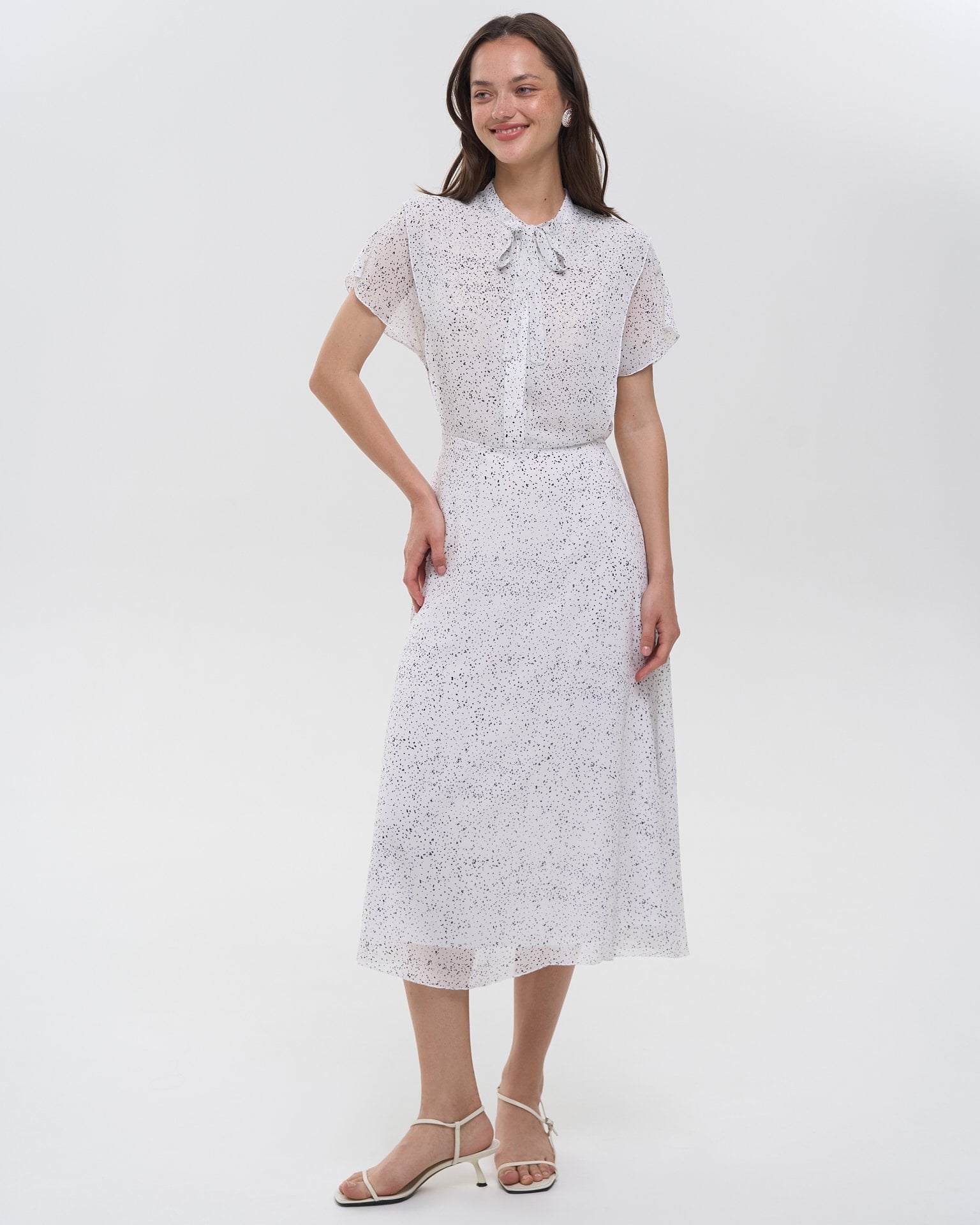 Dress with bow