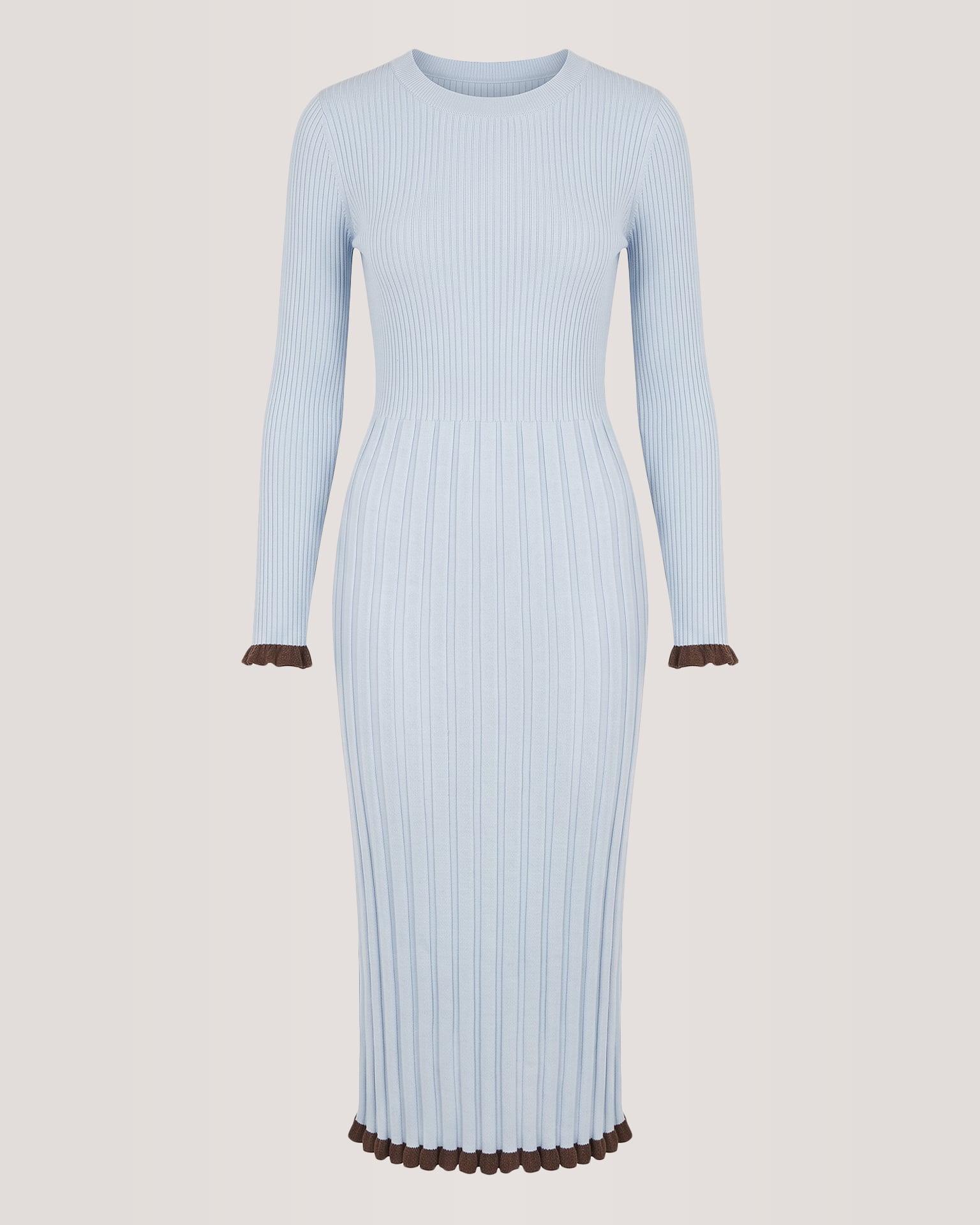 Pleated dress with piping
