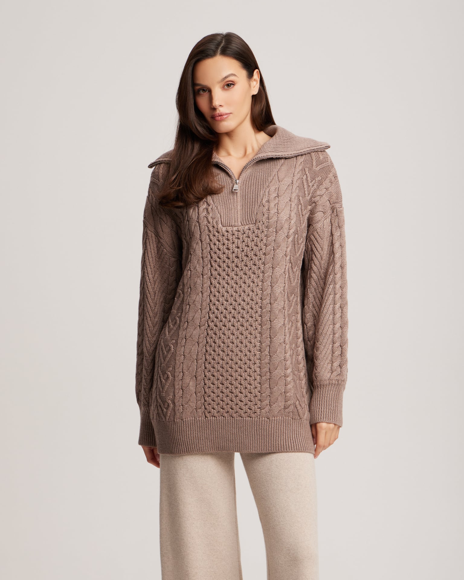 Sweater with a zip neck in cappuccino colour