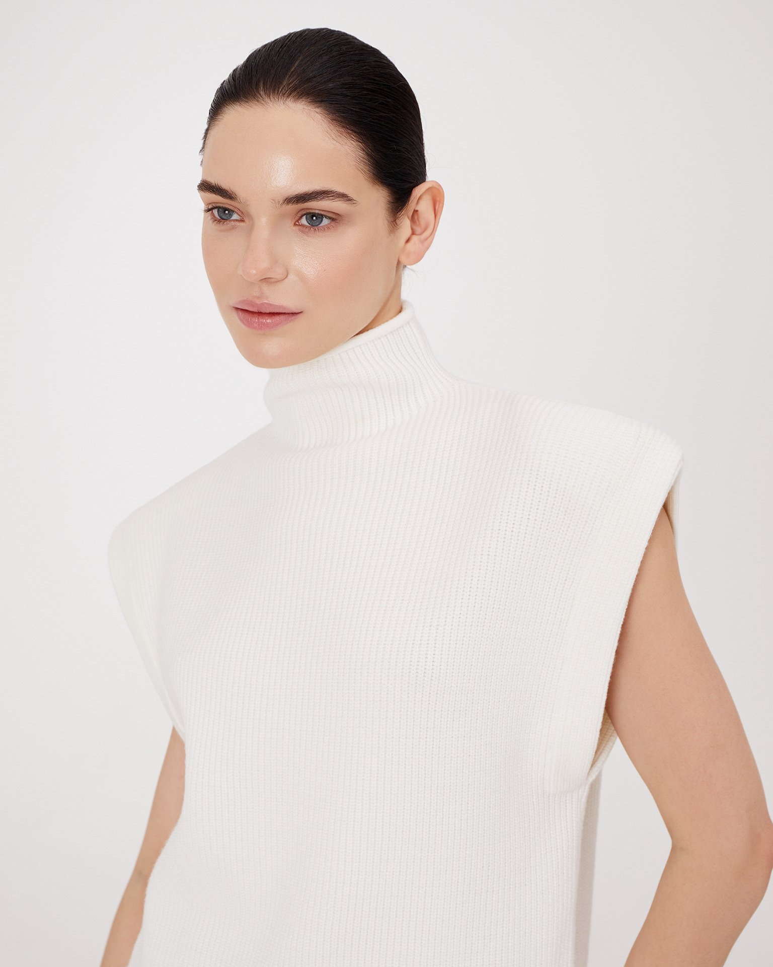 Viscose sleeveless vest, Milk — photo 2