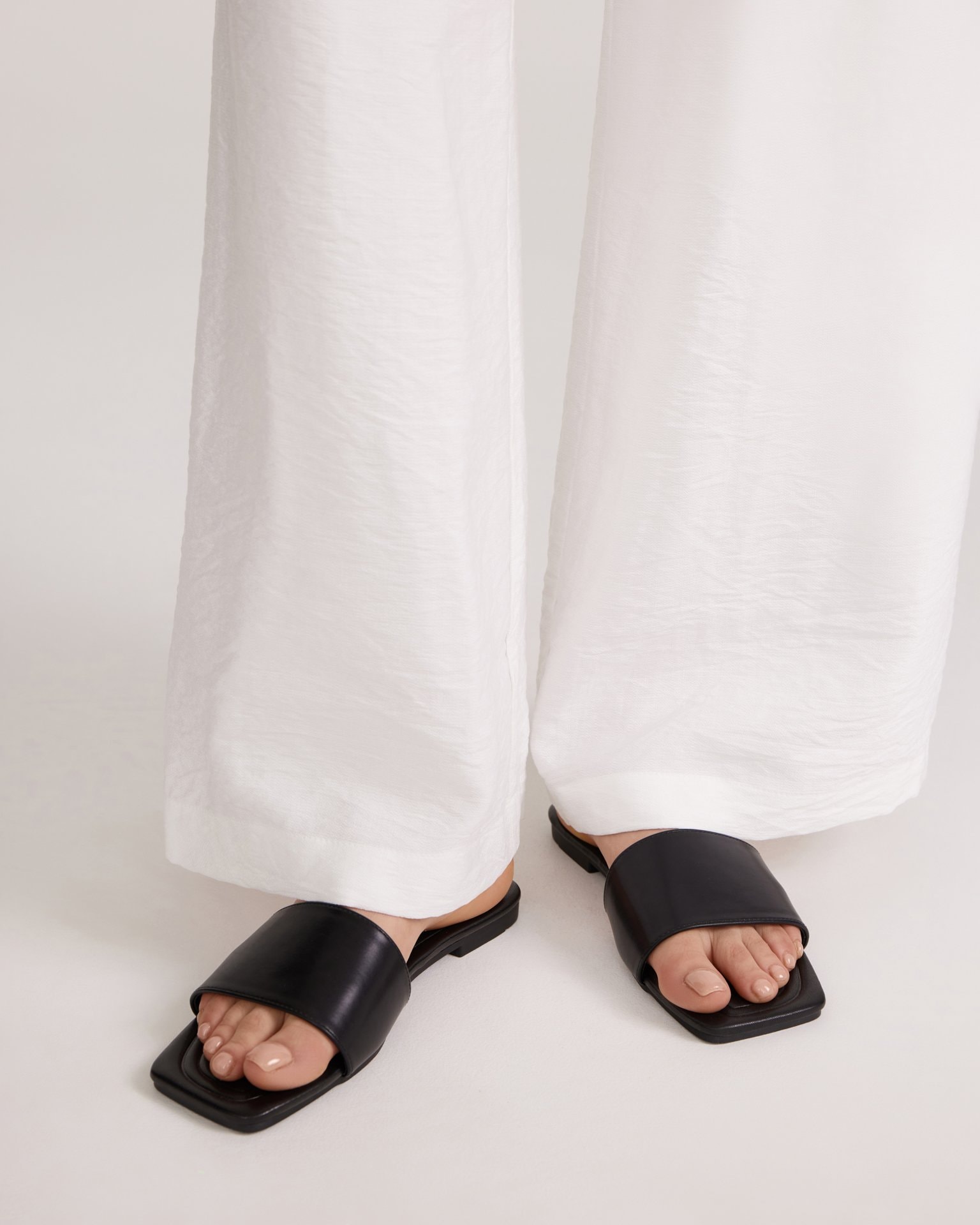 Minimalist Sandals, Black — photo 2