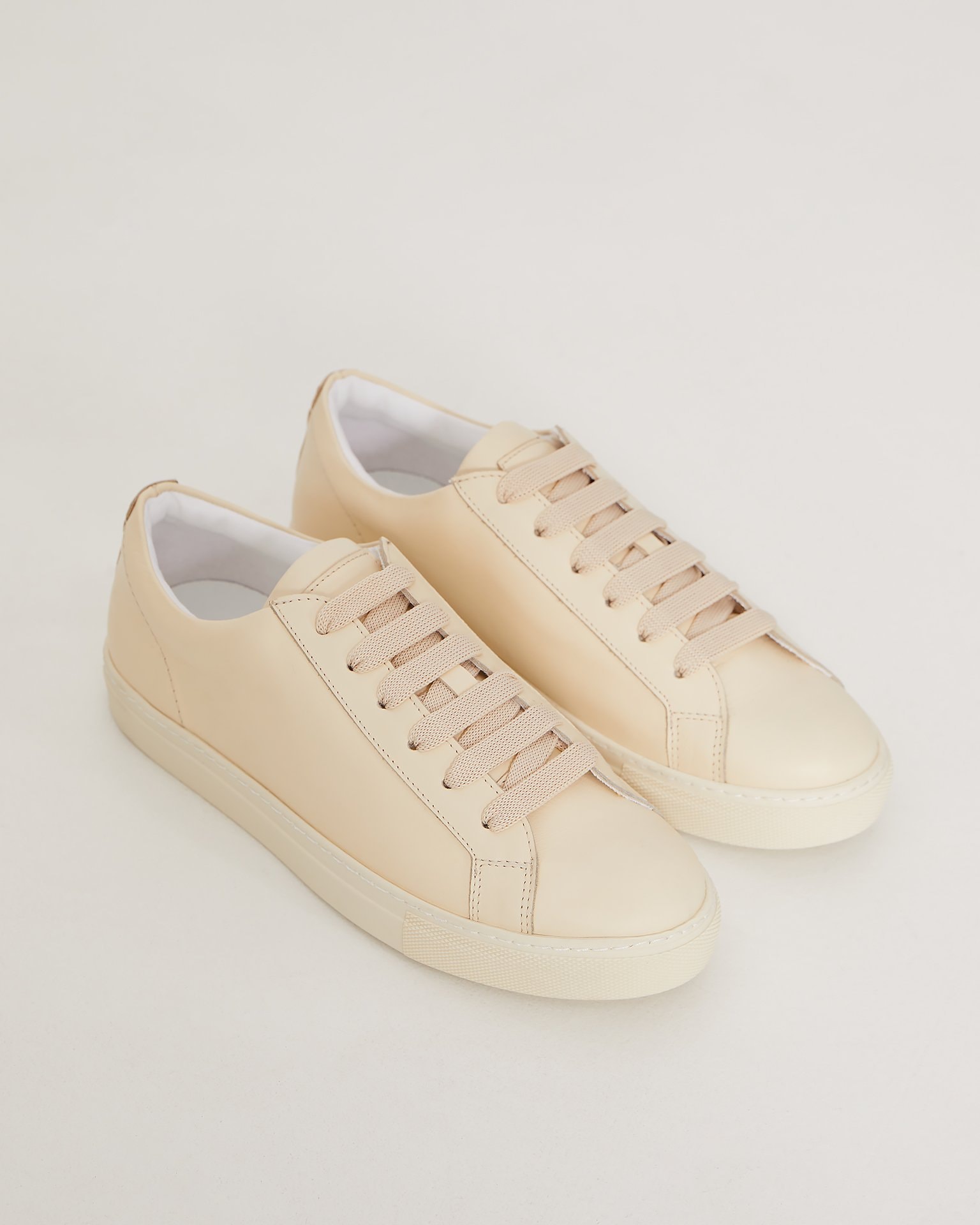 Trainers with rubber soles, Beige