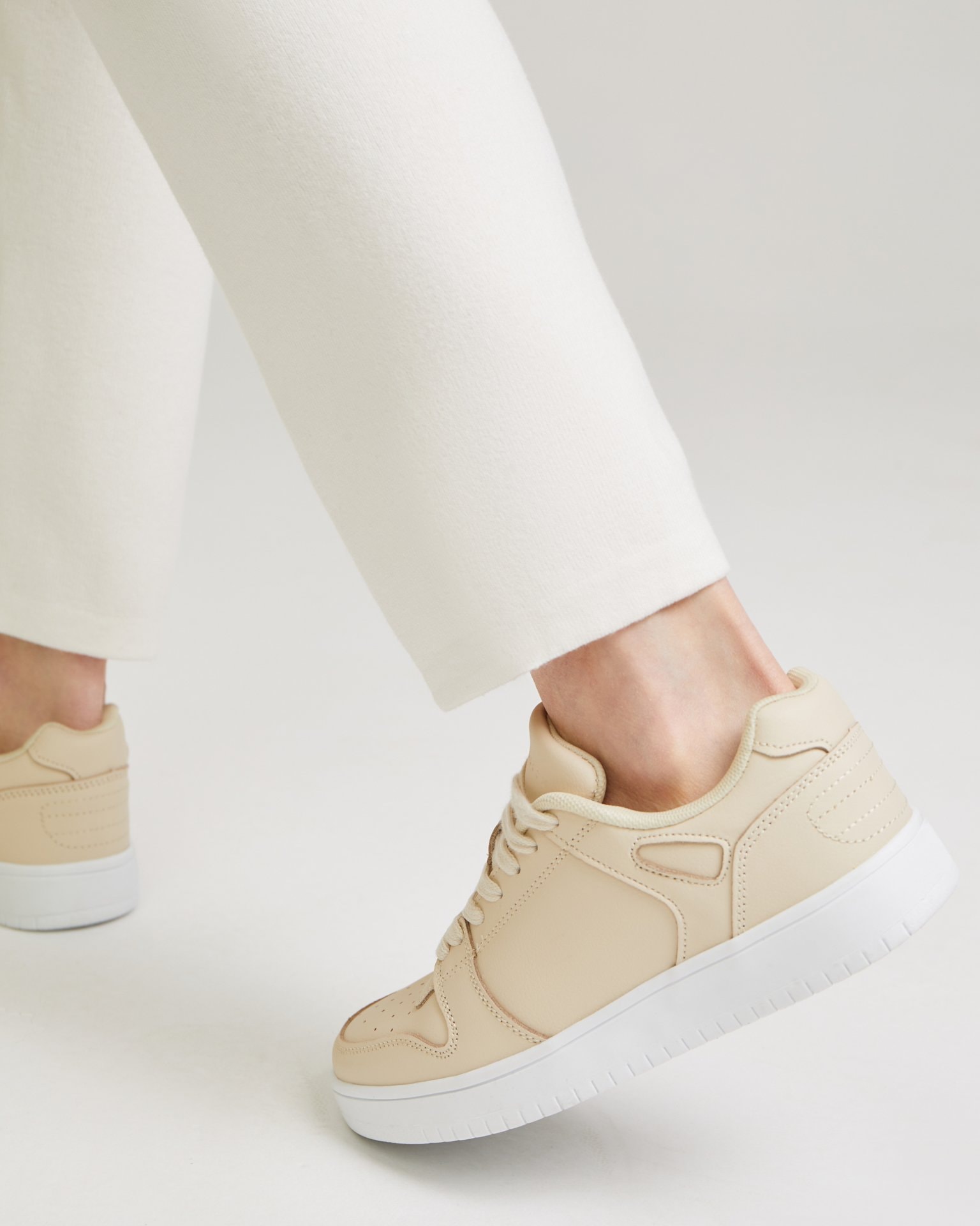 Beige sneakers in genuine leather, Beige — photo 5