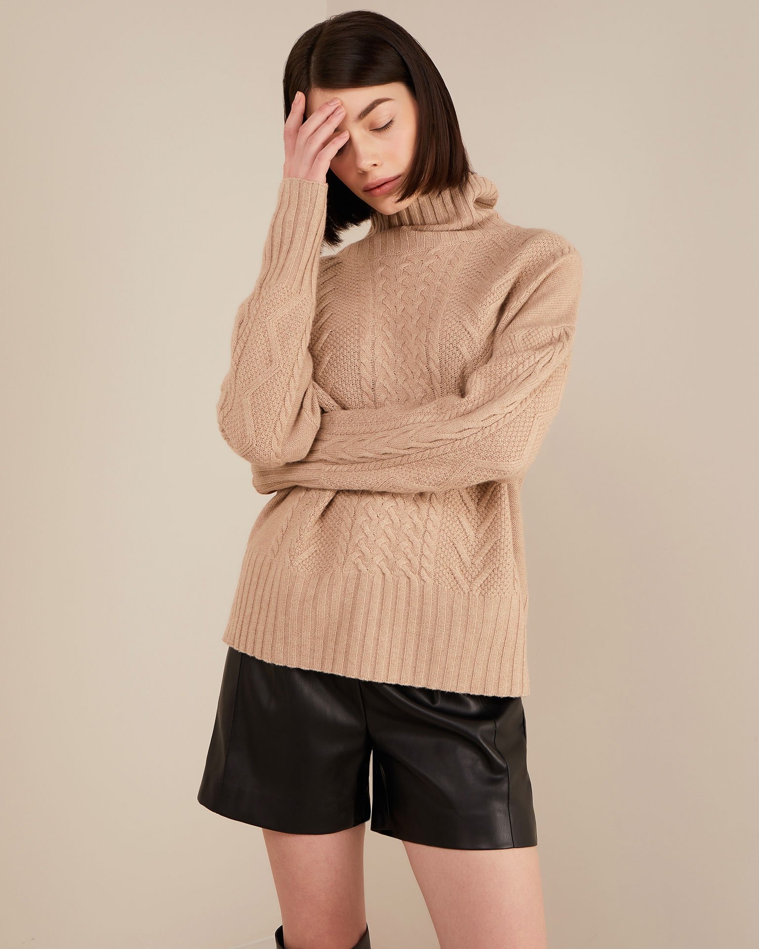 Shorts in soft eco-leather, Black — photo 2
