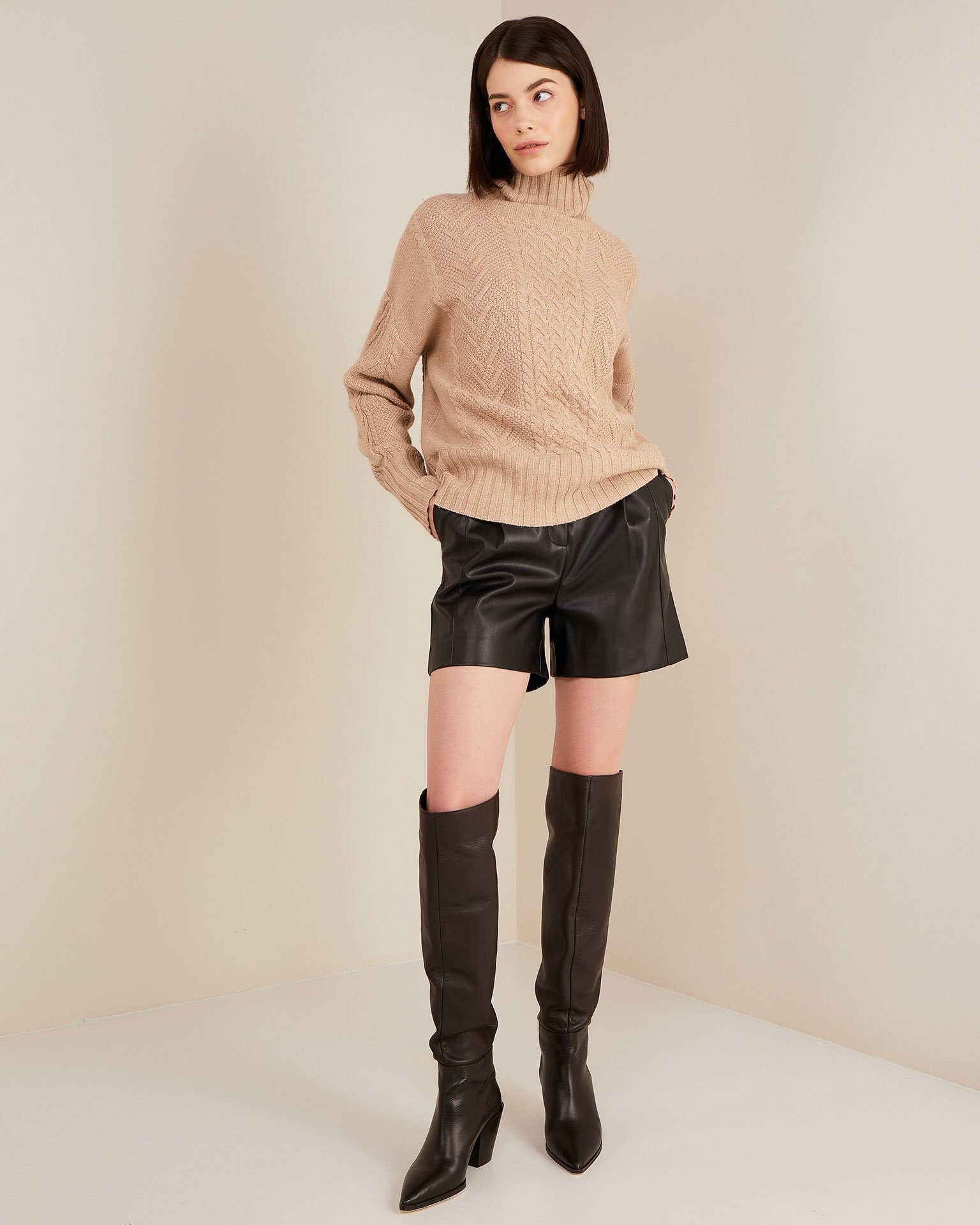 Shorts in soft eco-leather, Black
