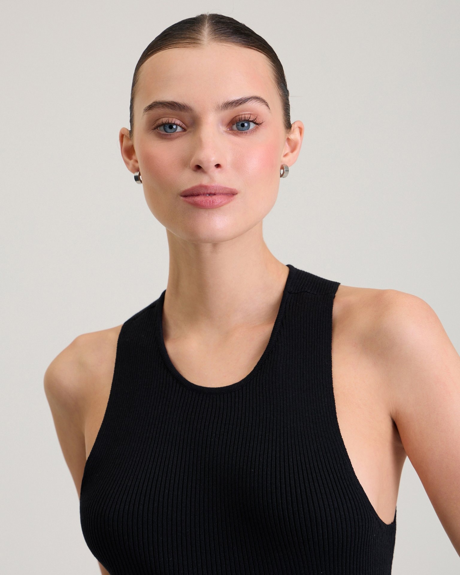Black dress with an open back, Black — photo 9