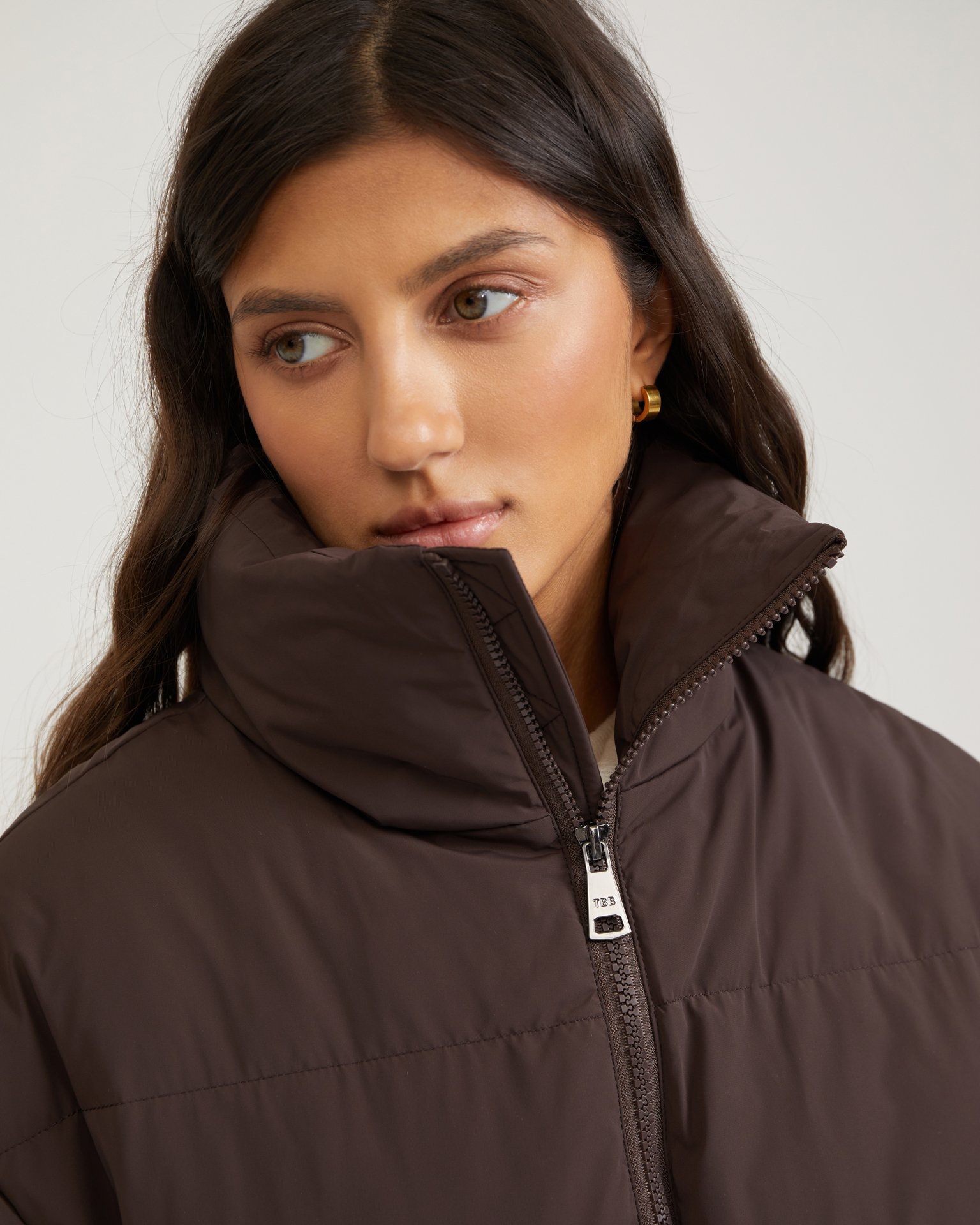 Insulated gilet in chocolate brown, Brown — photo 8