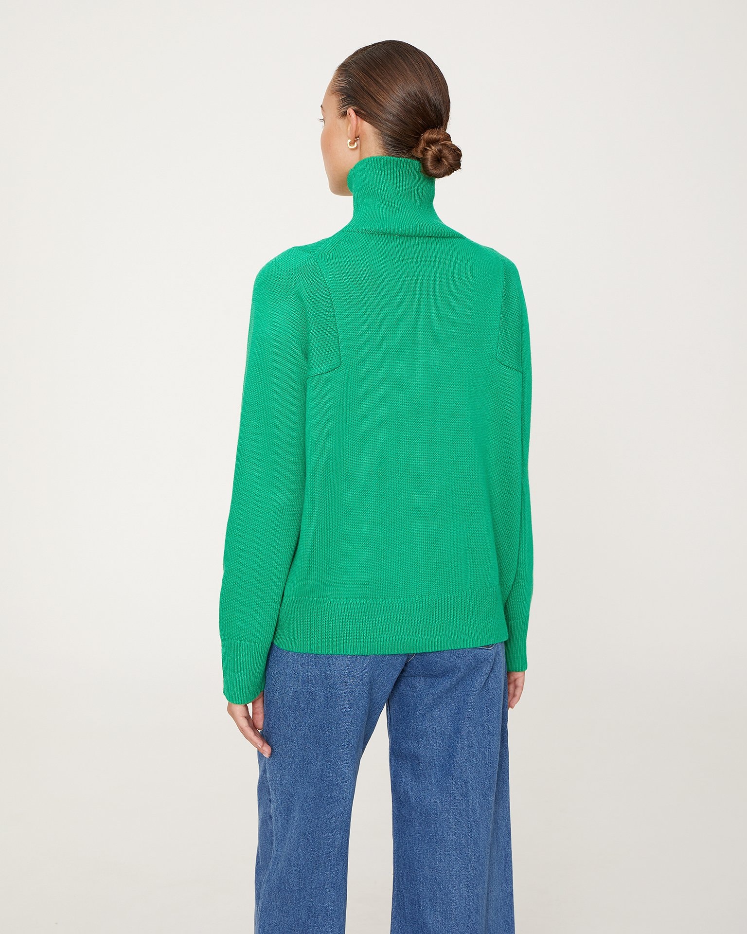 Basic turtleneck jumper in green, Green — photo 2