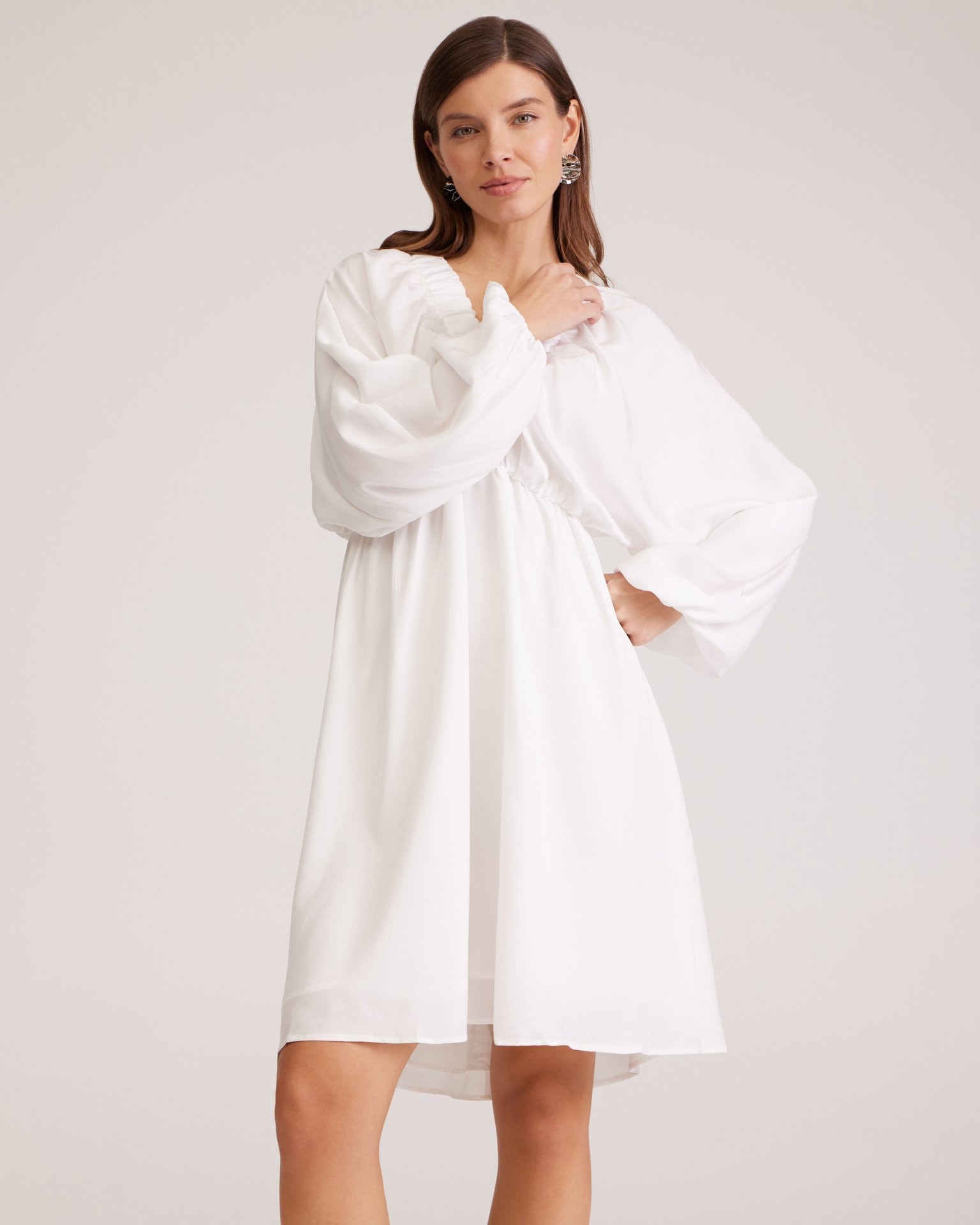 White Dress, White — photo 6