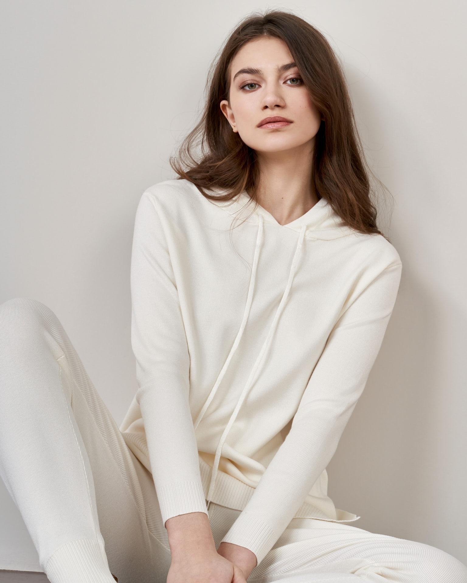 Sport-chic style suit, Milk — photo 4