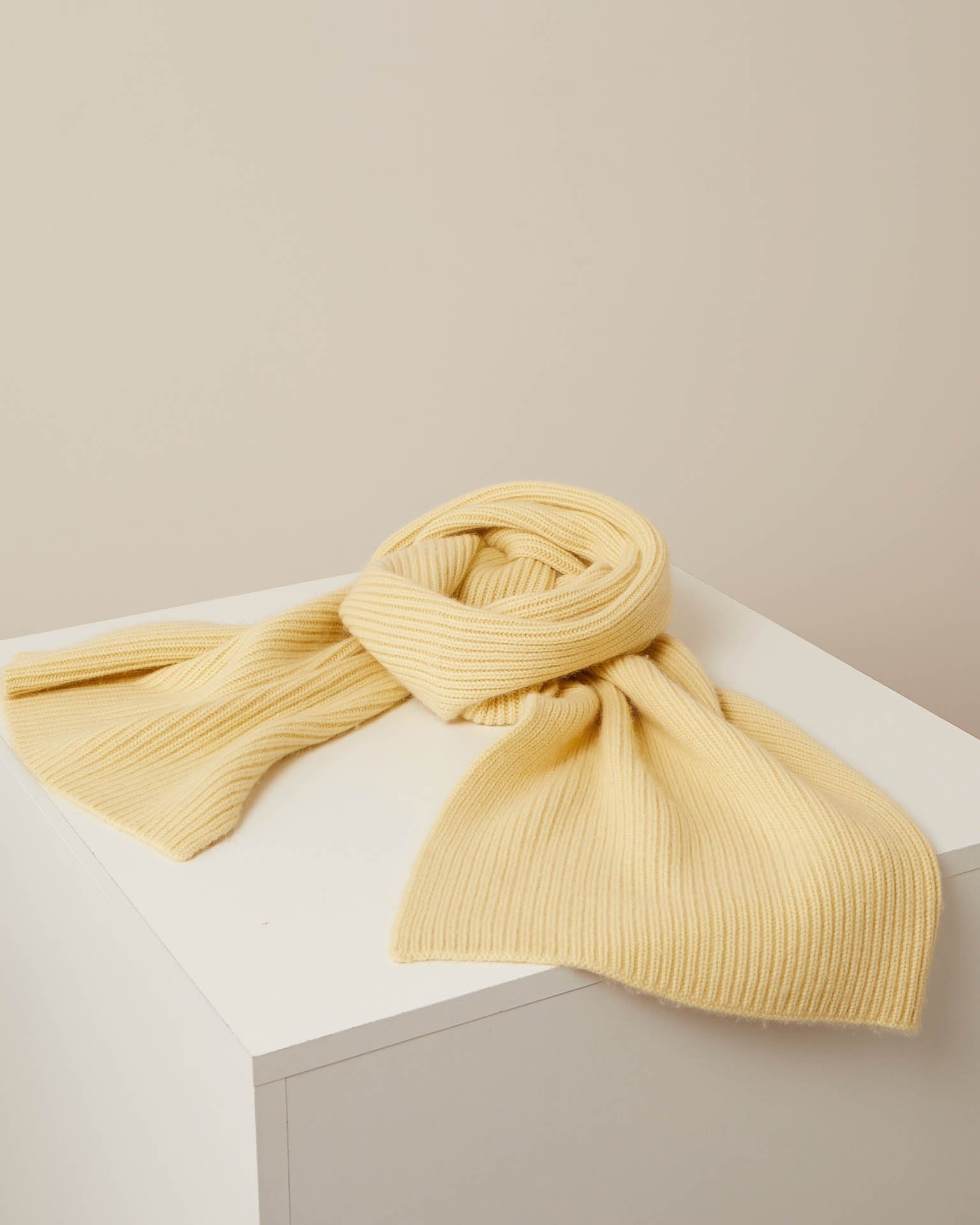 Scarf in Butter, Yellow