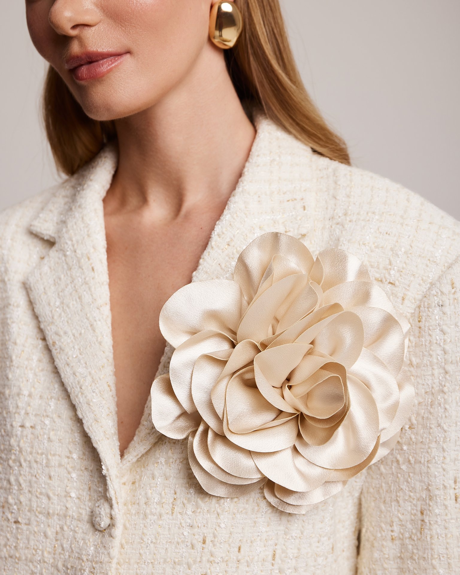 Flower brooch, Light Beige — photo 2