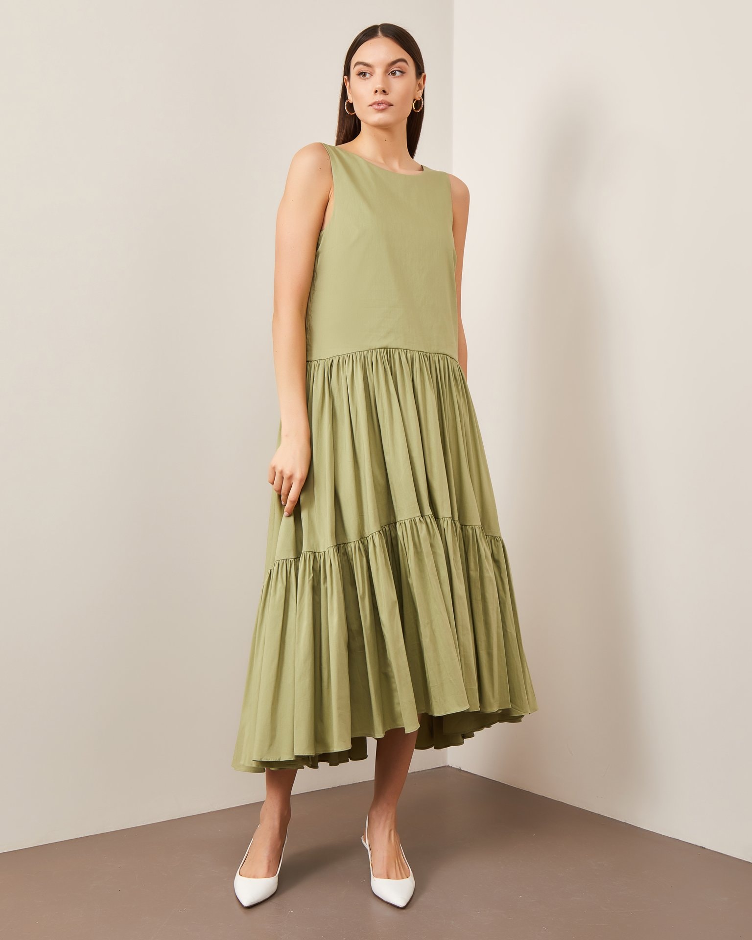 Dress with a voluminous skirt, Olive