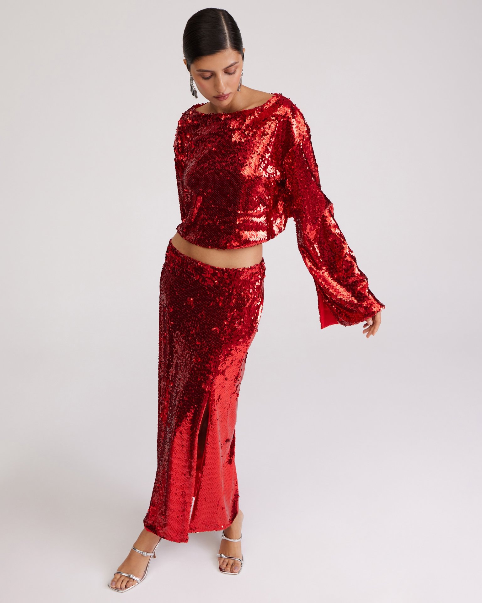 Red sequin skirt, Red