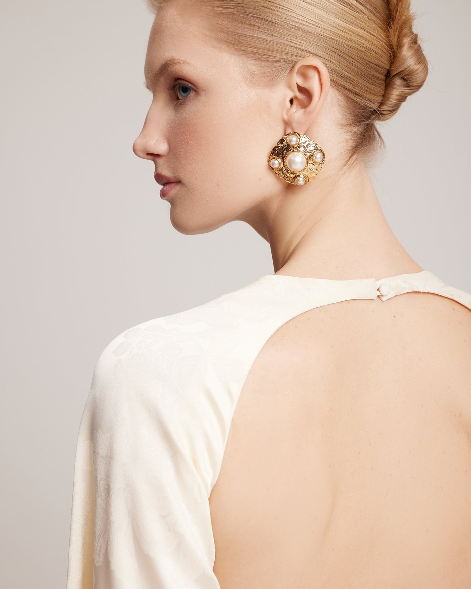Open-back dress, Milky — photo 8