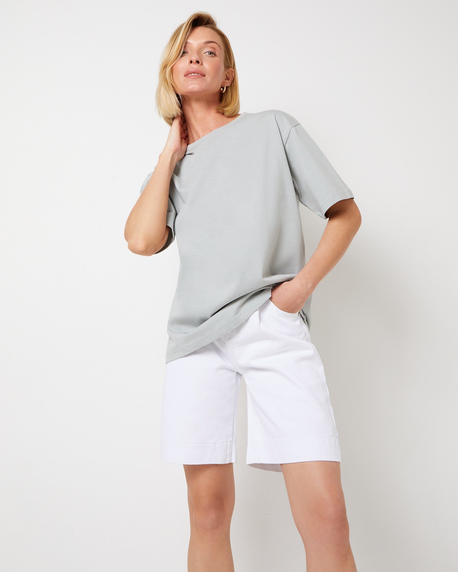 A mint-toned t-shirt, Olive