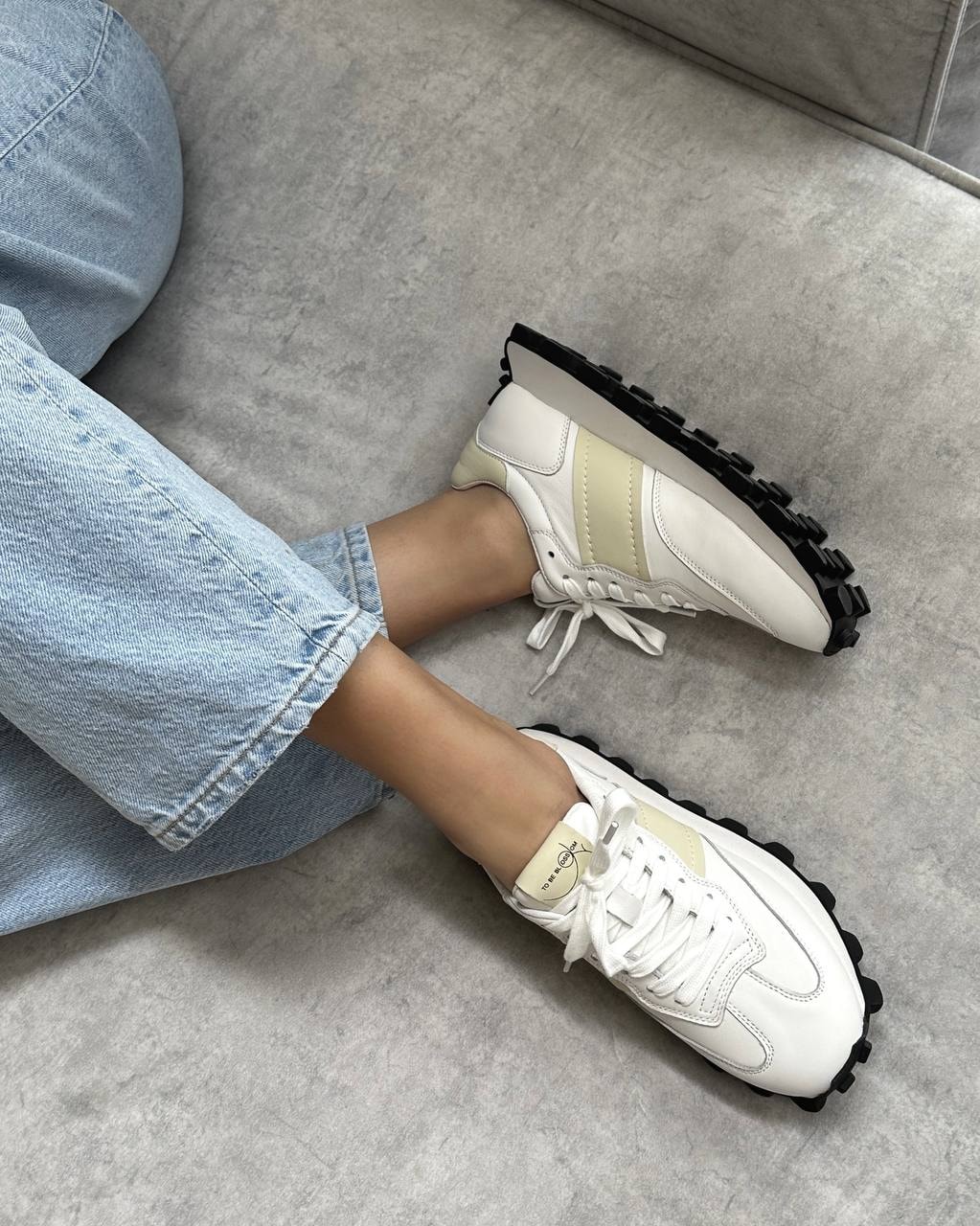 White trainers, White — photo 2