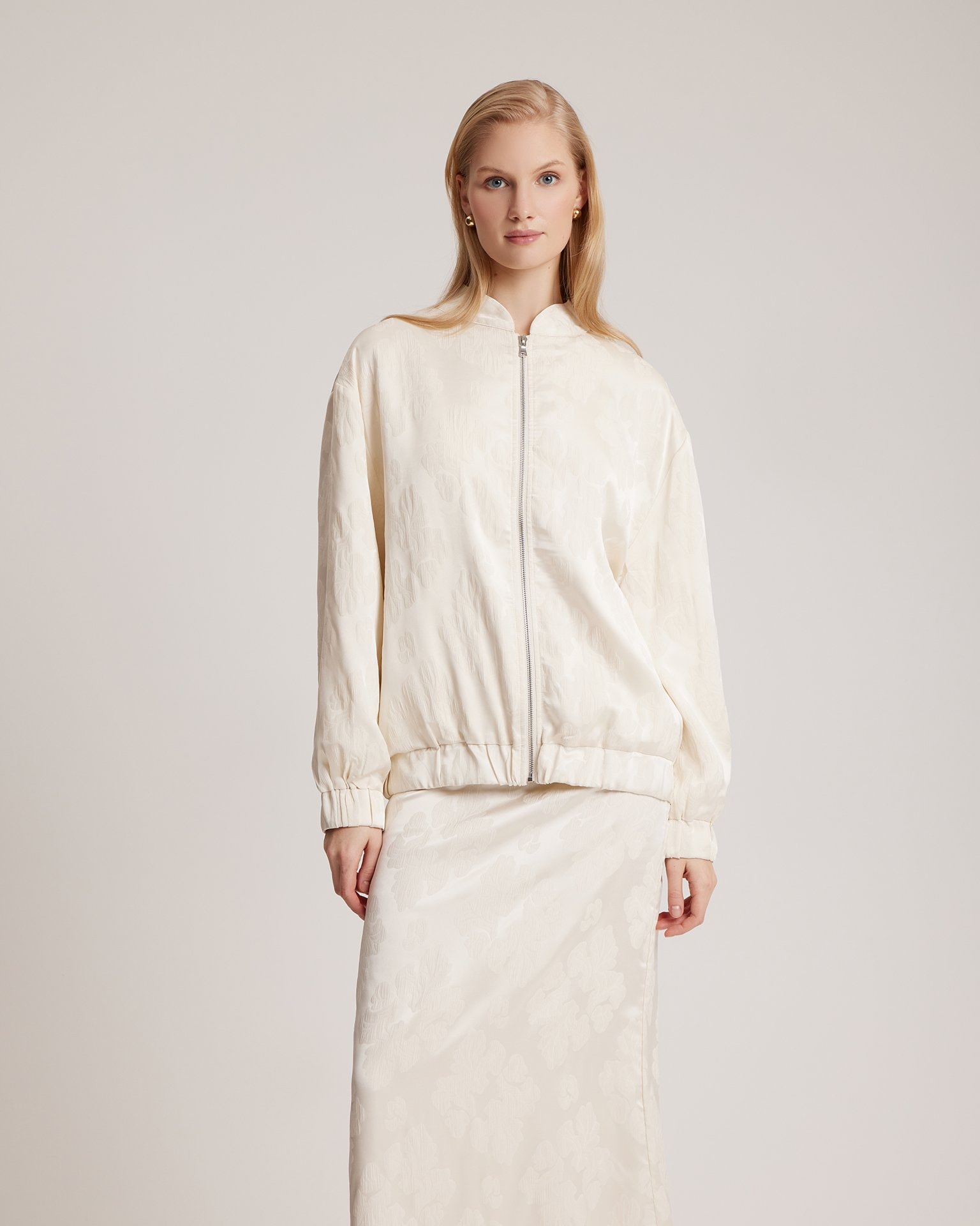 Longline bomber jacket, Milky — photo 4