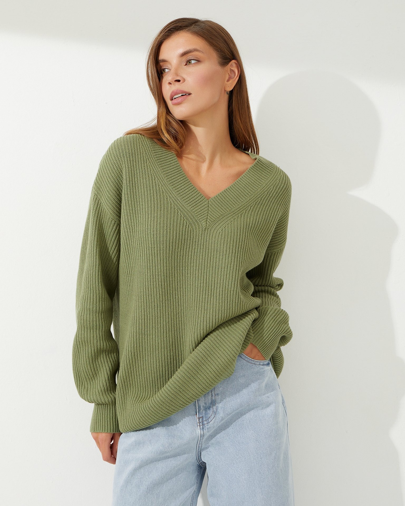 Grass-green jumper, Green