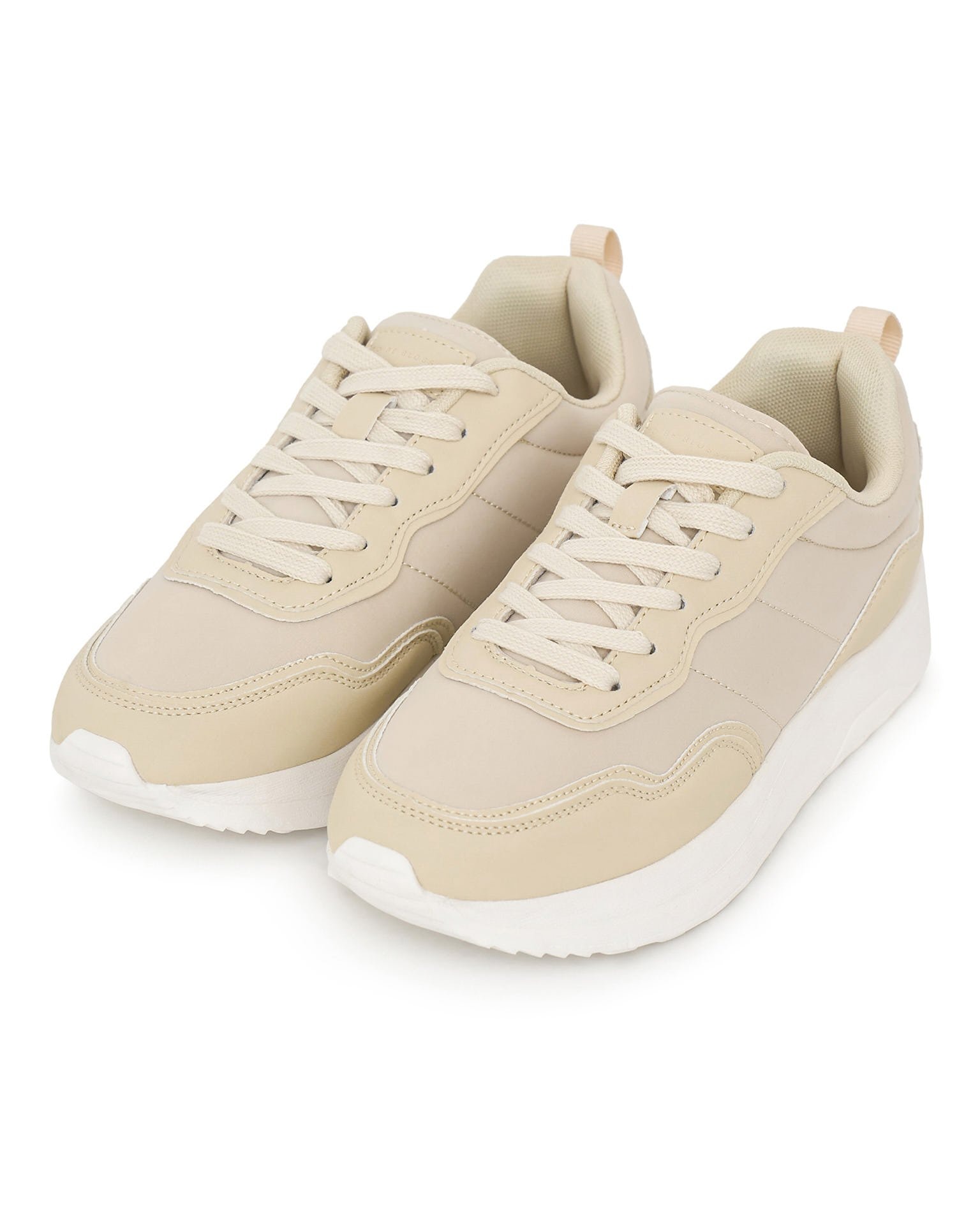 Beige trainers, Beige