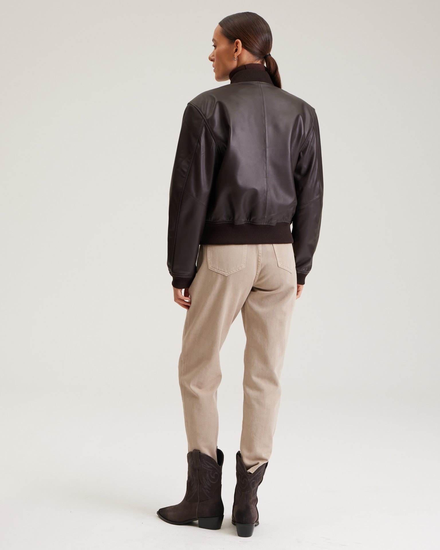 A chocolate leather bomber jacket, Brown — photo 3