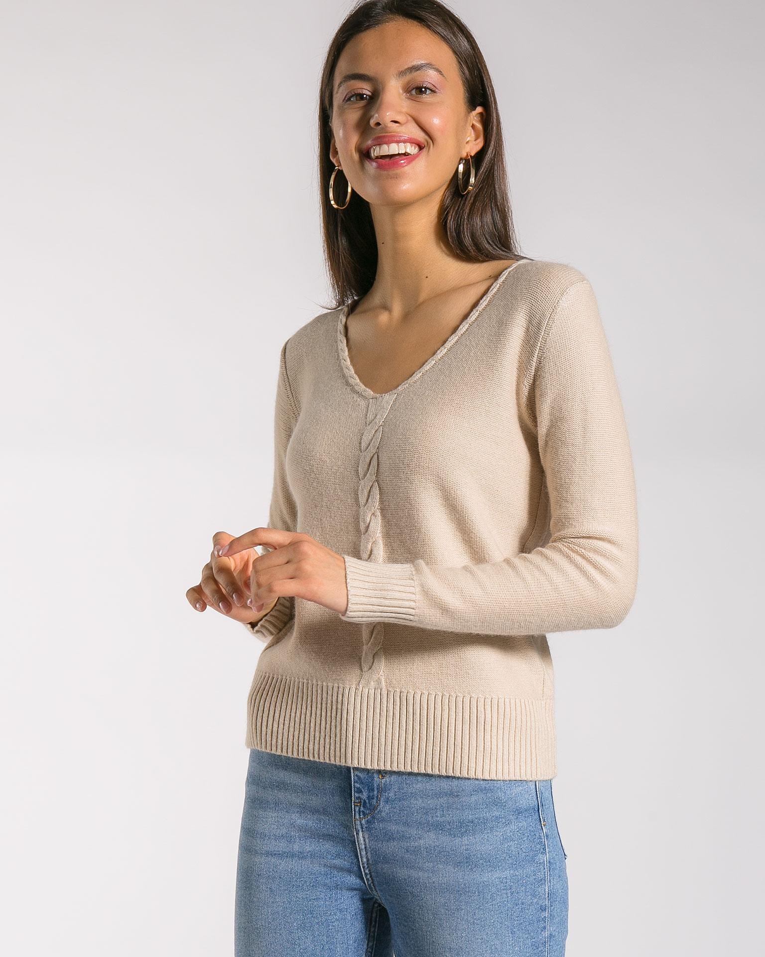 A cashmere jumper with a relaxed fit and a V-neck, Beige