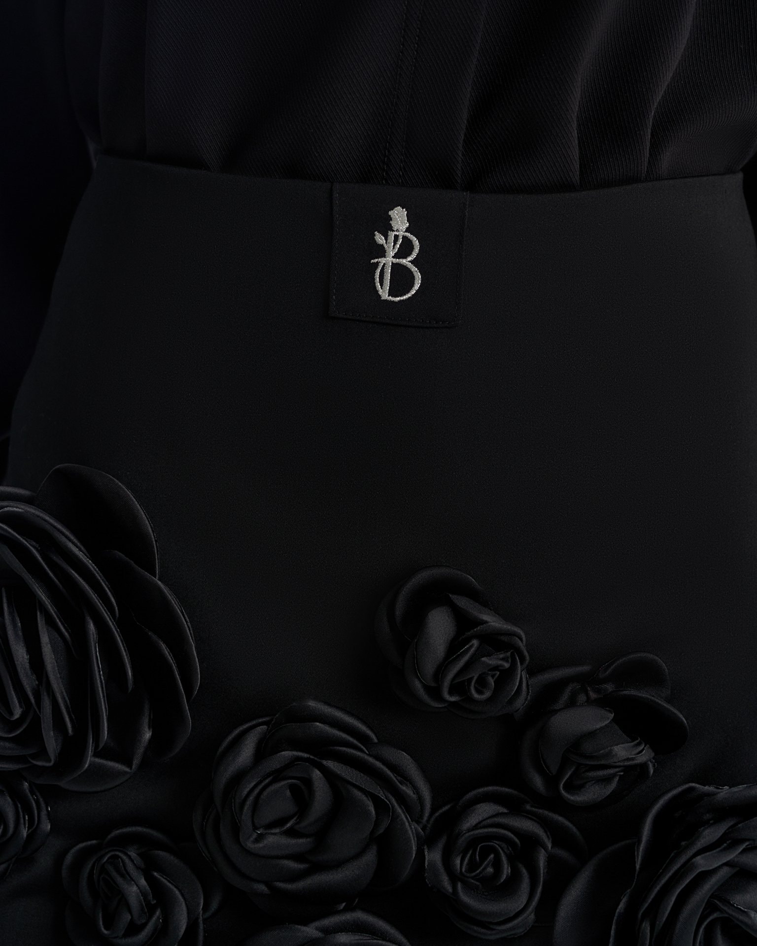 Skirt with 3D flowers, Black — photo 8