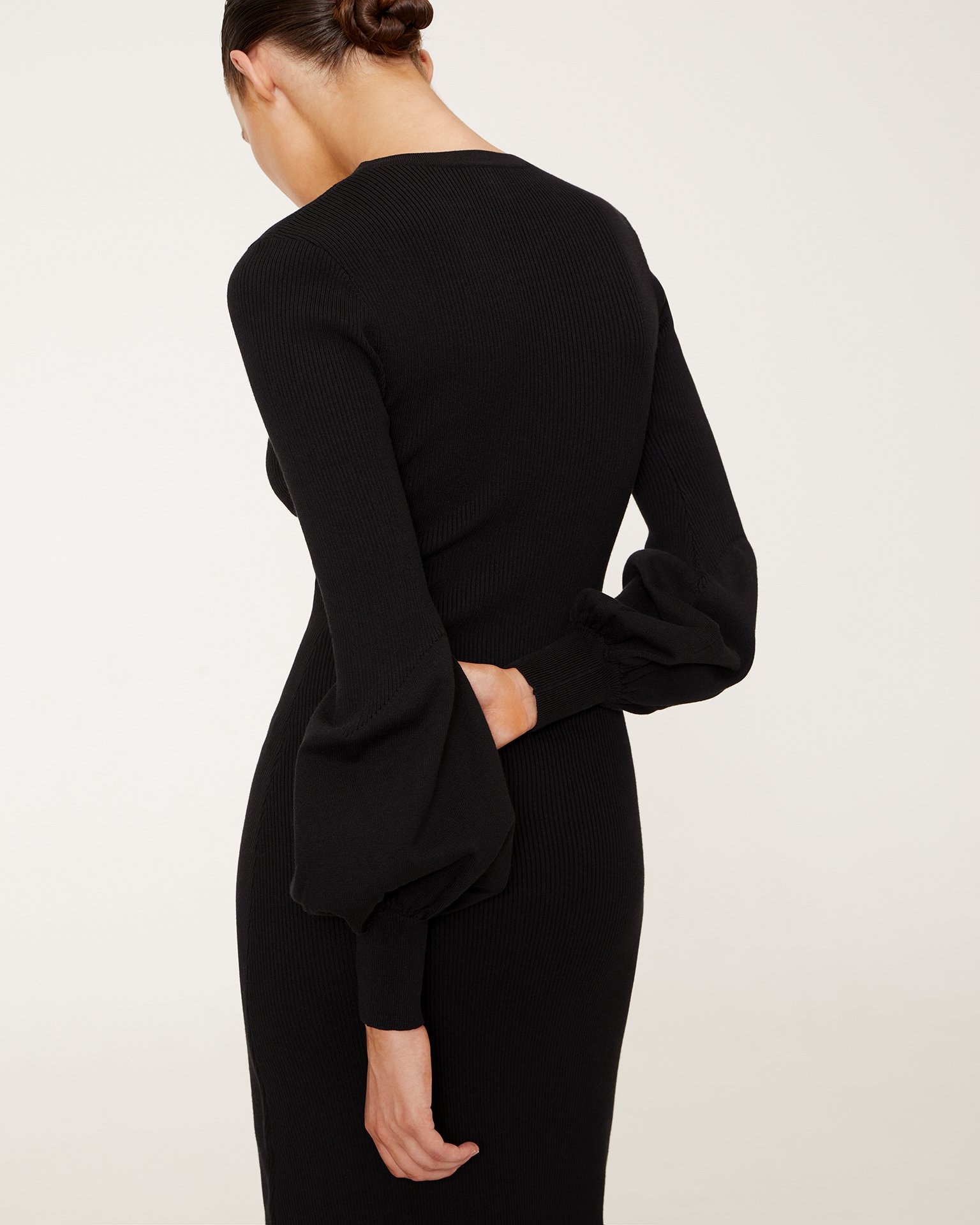 Fitted midi dress in black, Black — photo 2