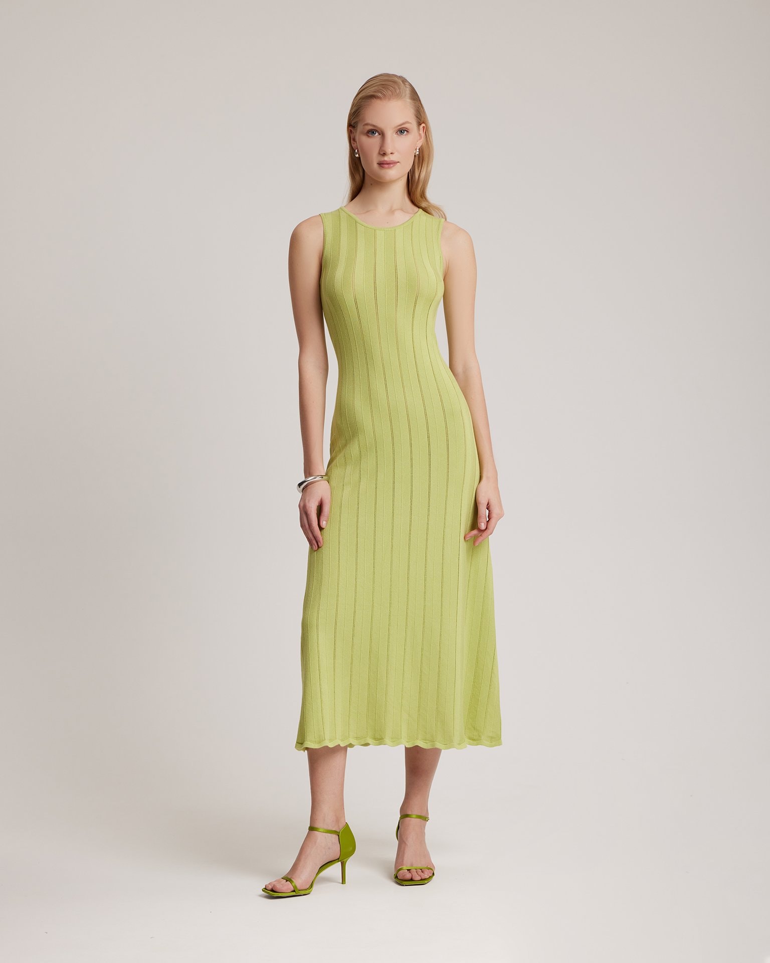 Green Dress, Green — photo 4
