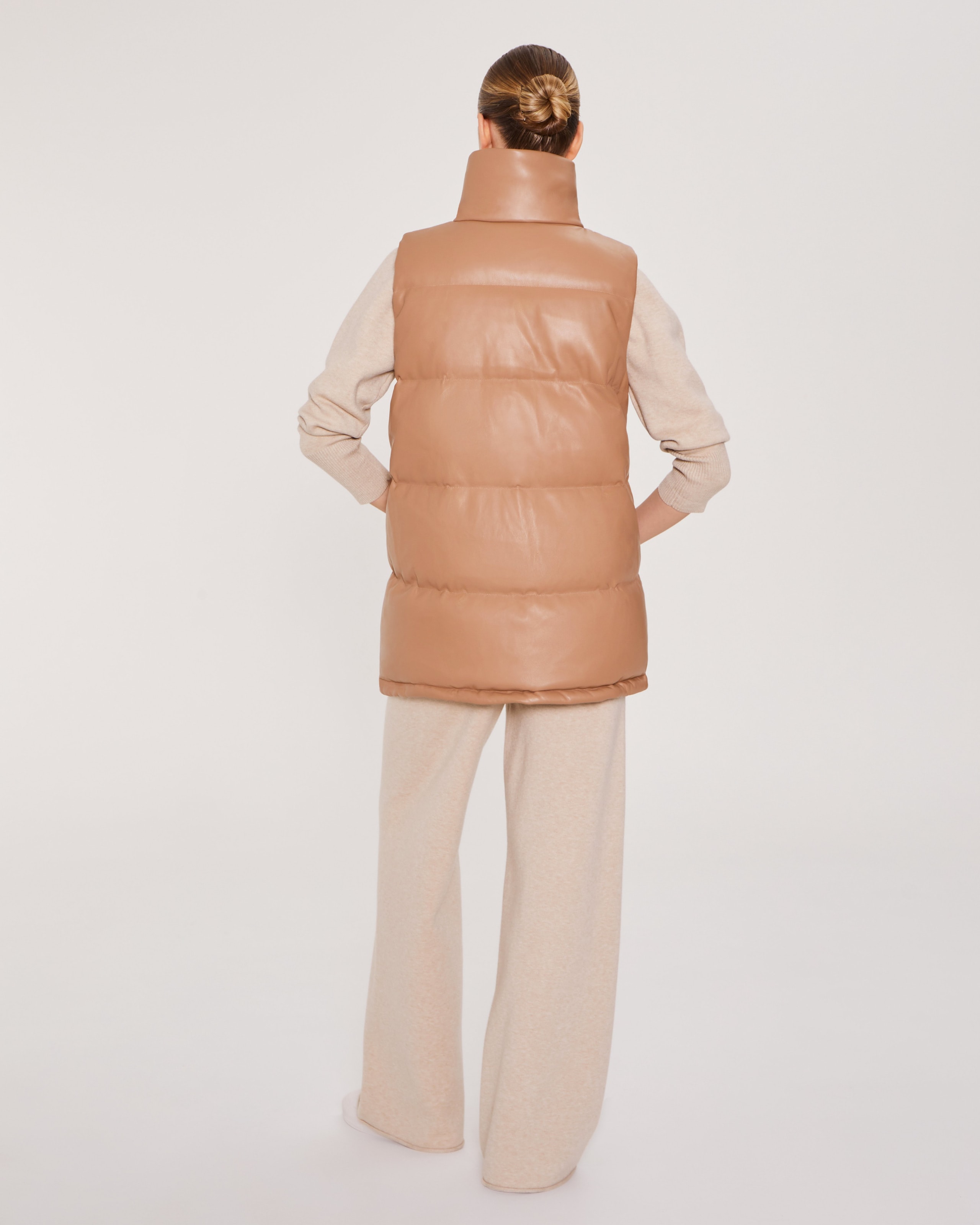 Quilted vest with a stand-up collar in brown, Brown — photo 4