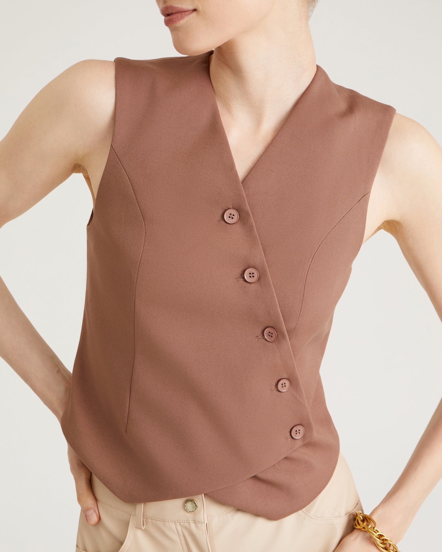 Button-front waistcoat, Cappuccino