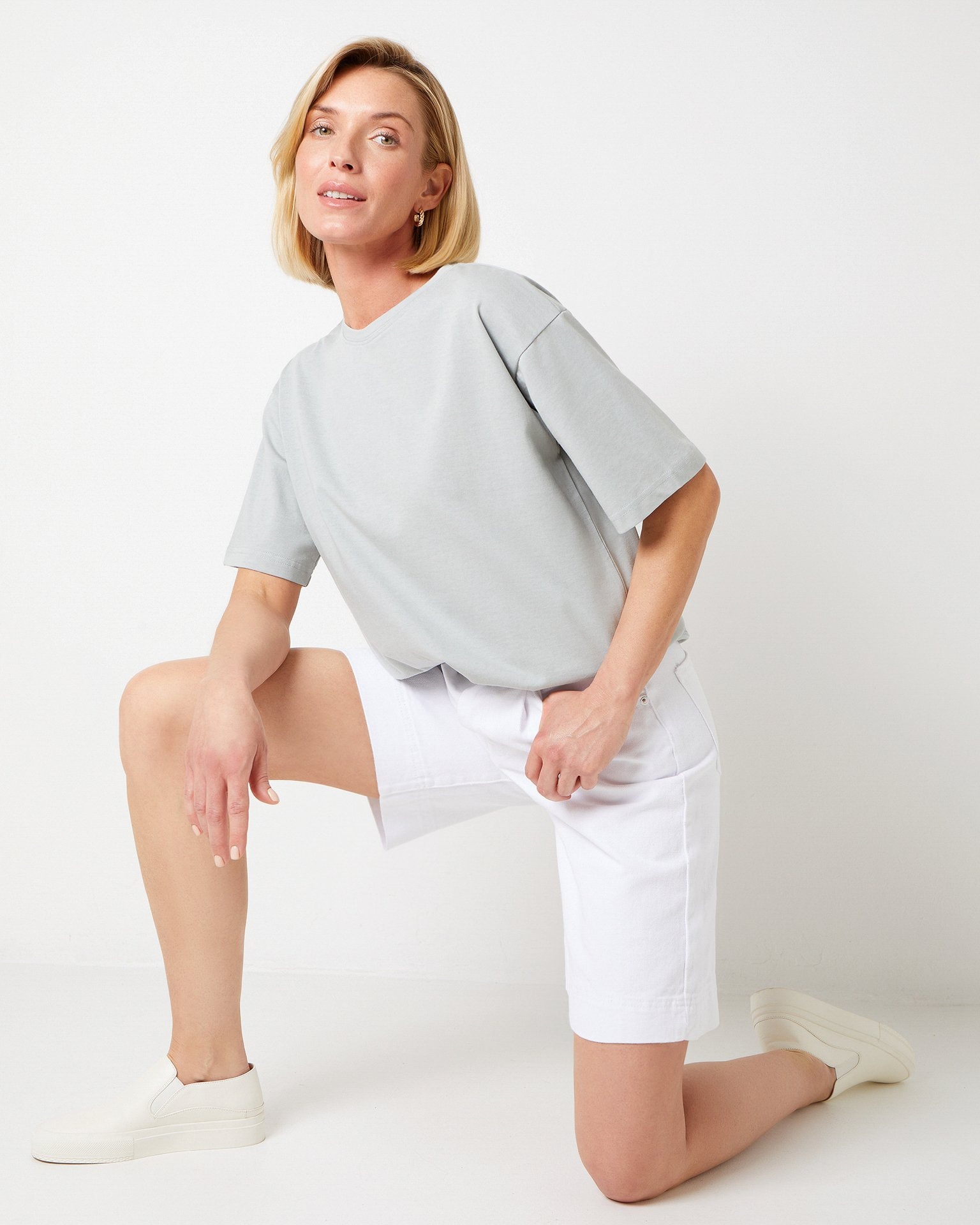 White shorts, White — photo 3