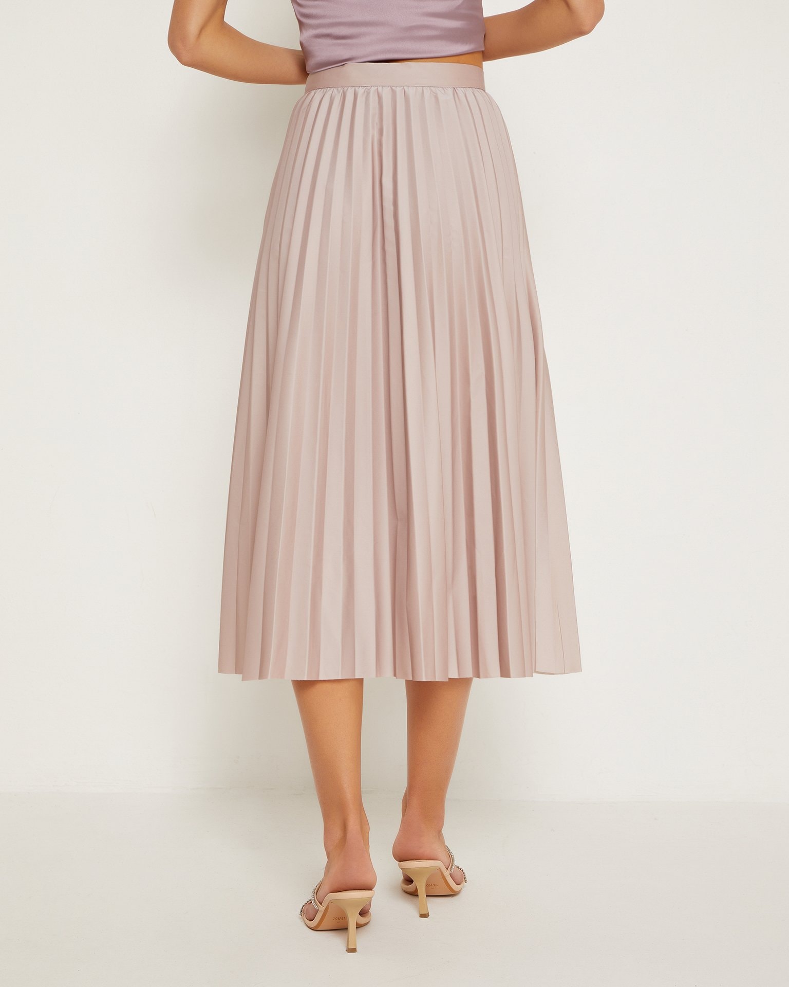 A long pleated skirt in beige, Beige — photo 5
