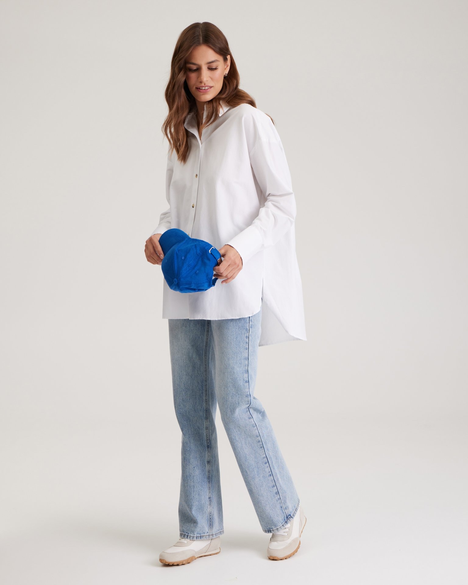 A straight-cut white shirt, White — photo 6