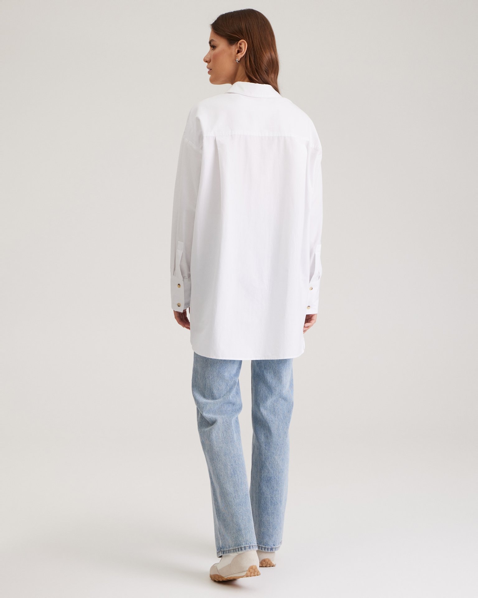 A straight-cut white shirt, White — photo 3