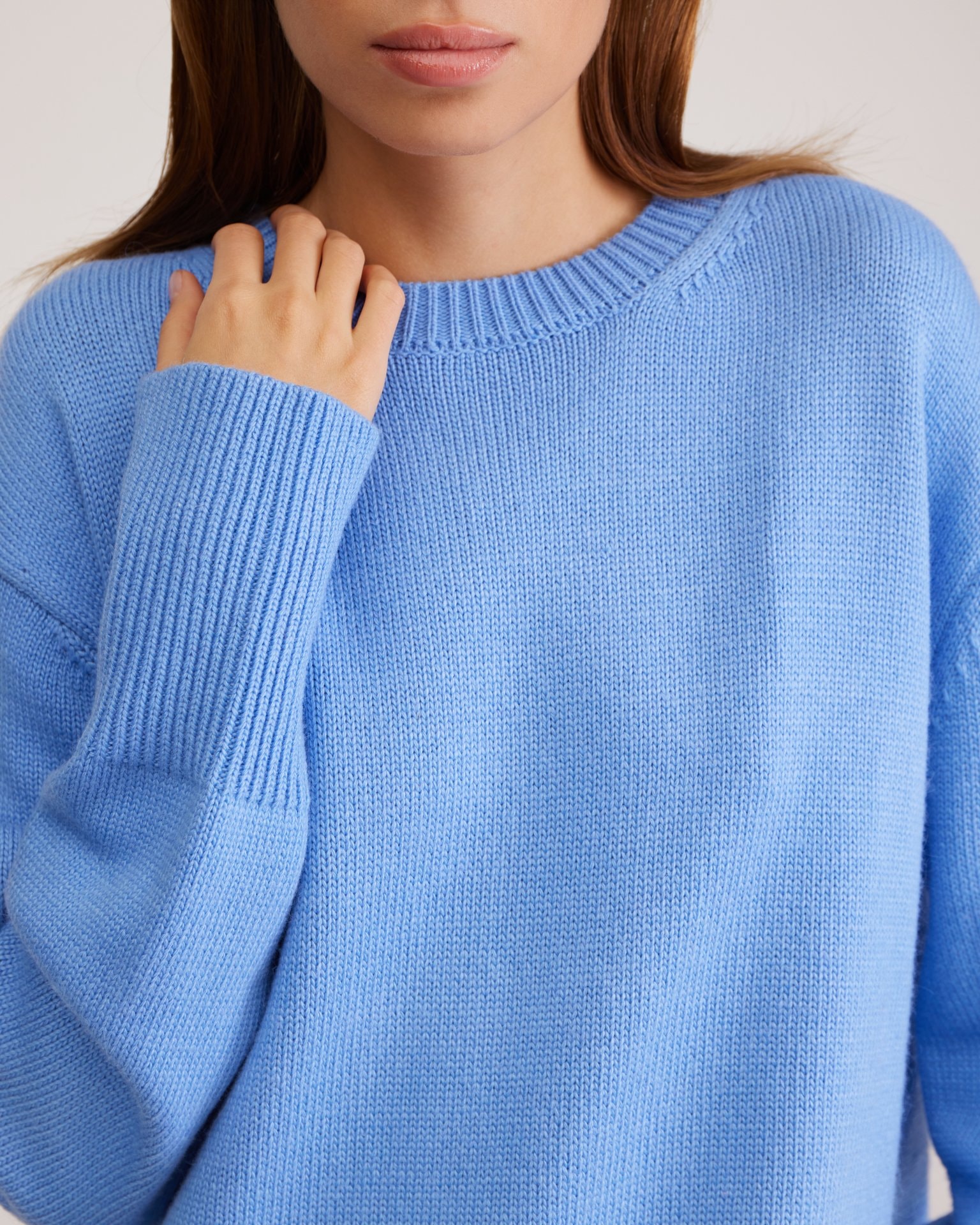 Oversize jumper in blue, Sky Blue — photo 9