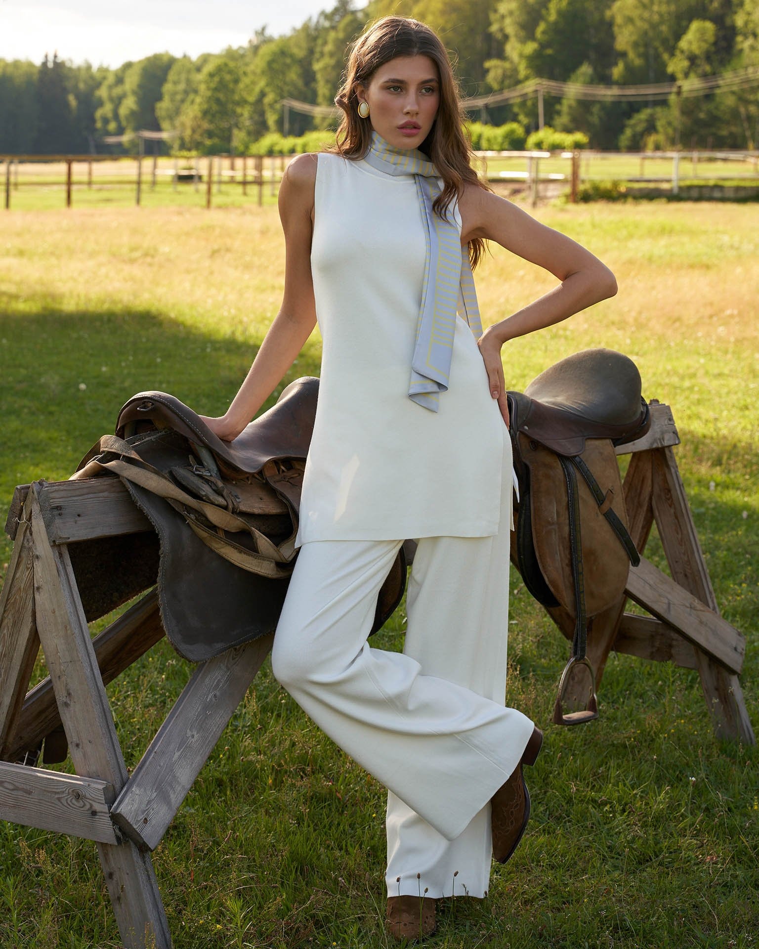 Trouser suit with elongated jumper, Milk