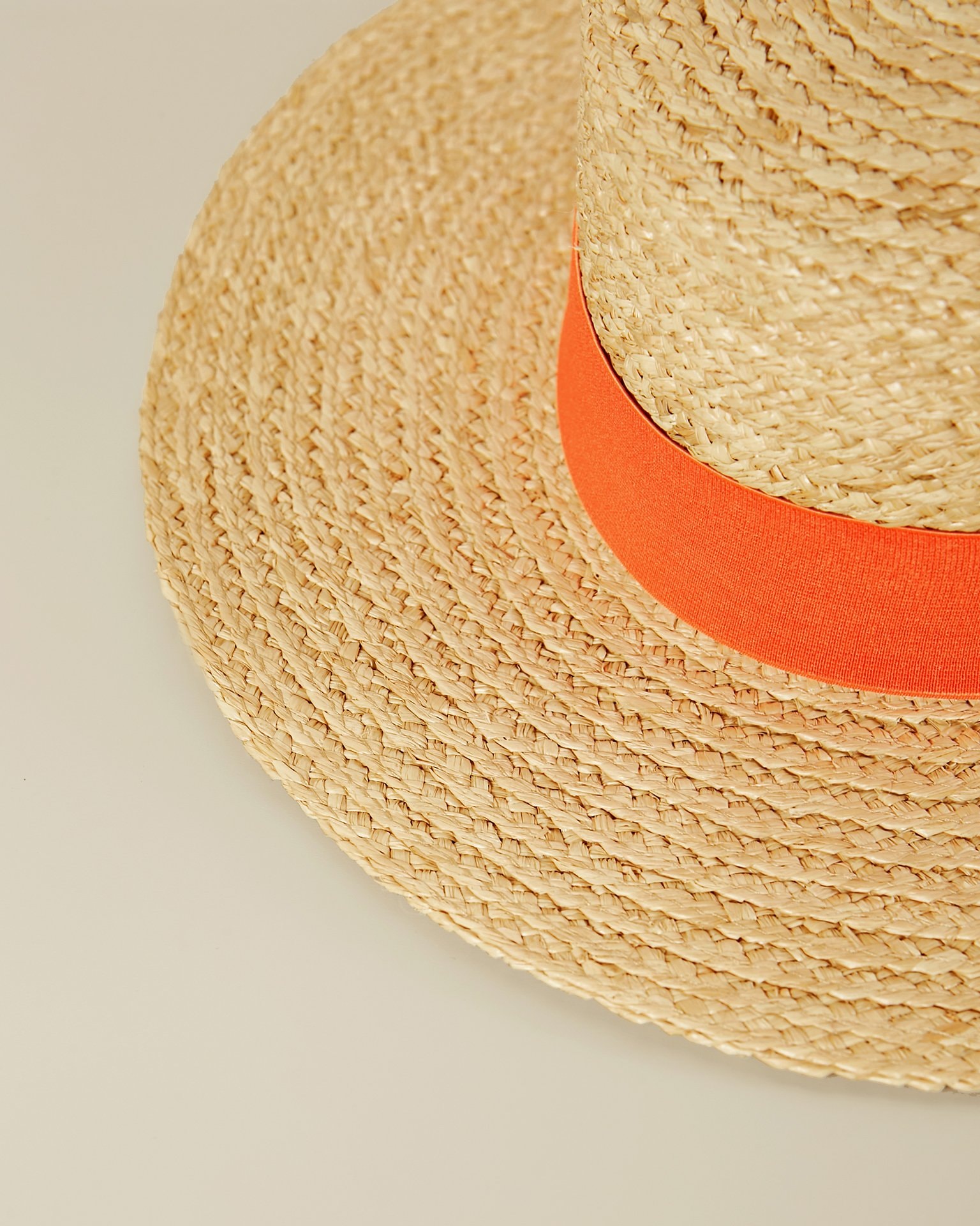 A hat with a contrasting ribbon, Orange — photo 2