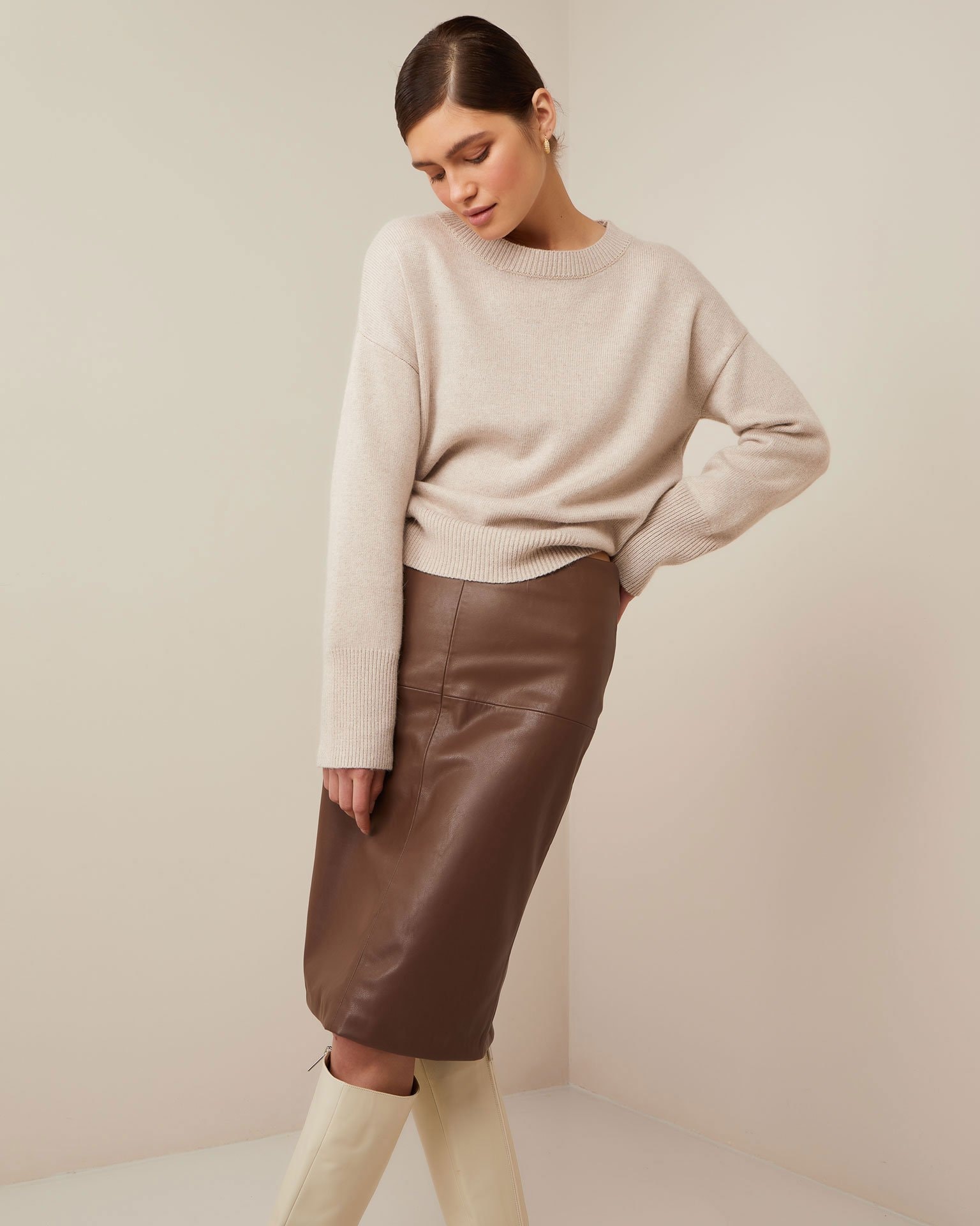 Skirt with a slit, Brown