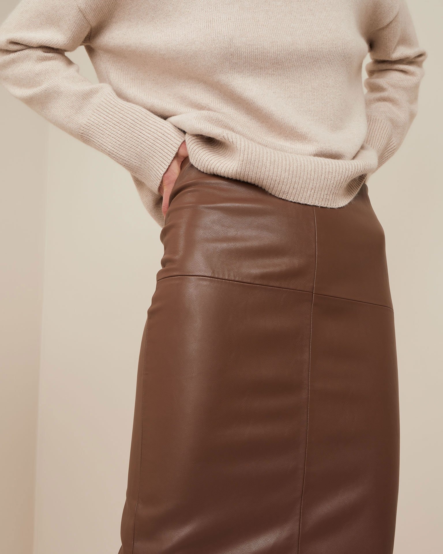 Skirt with a slit, Brown — photo 5