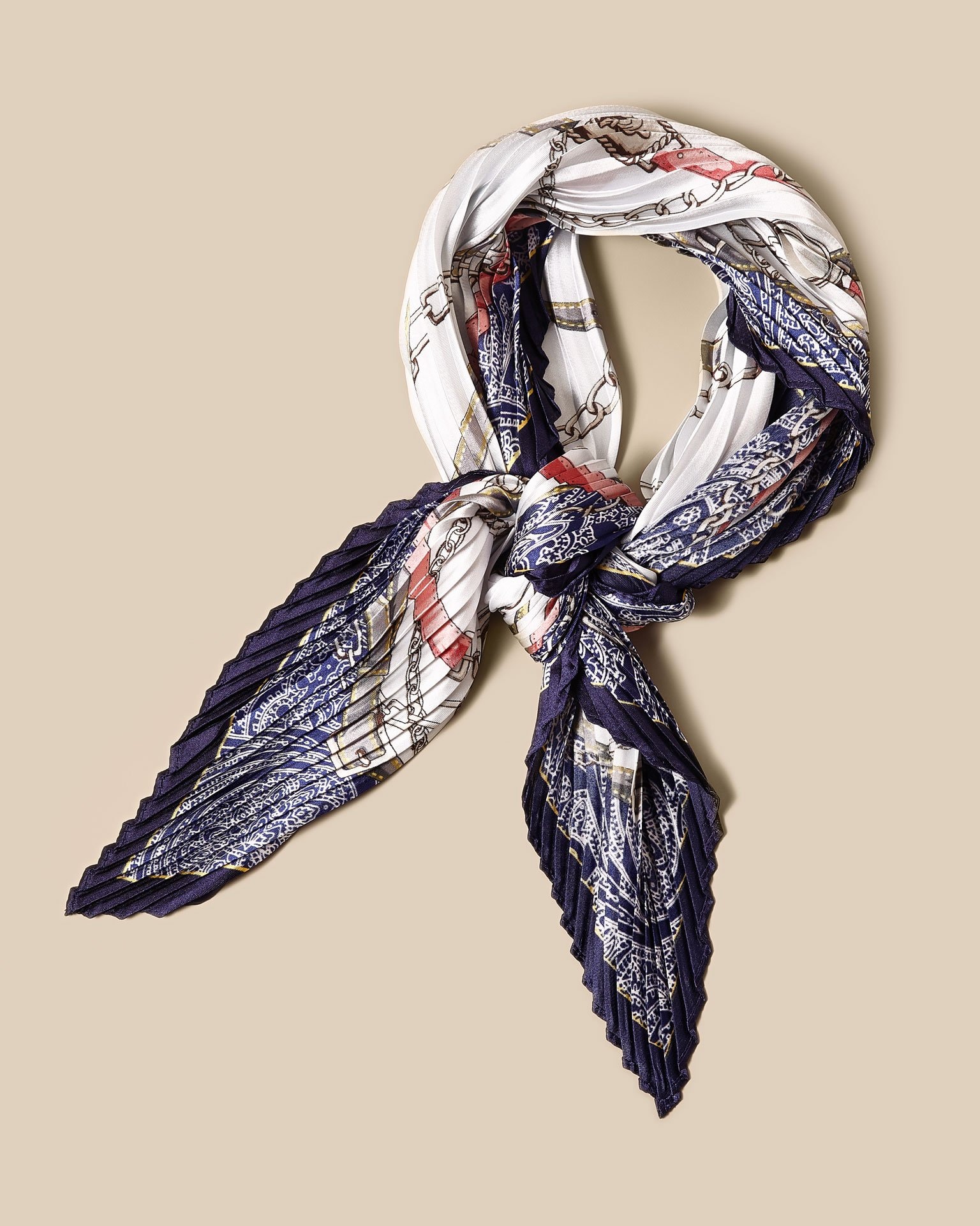 Blue scarf with chain print, Blue