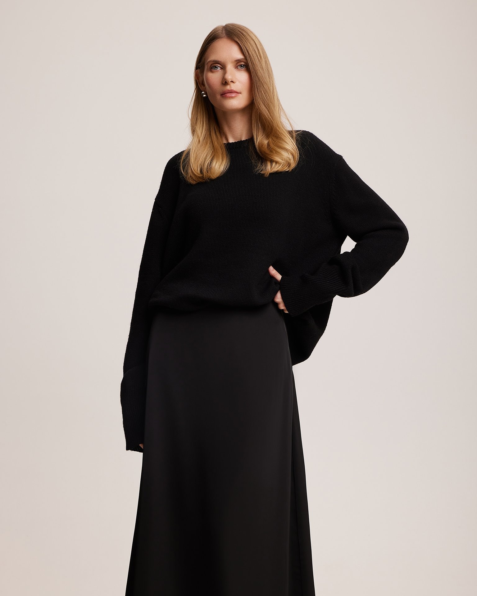 Skirt in a fluid fabric, Black — photo 4