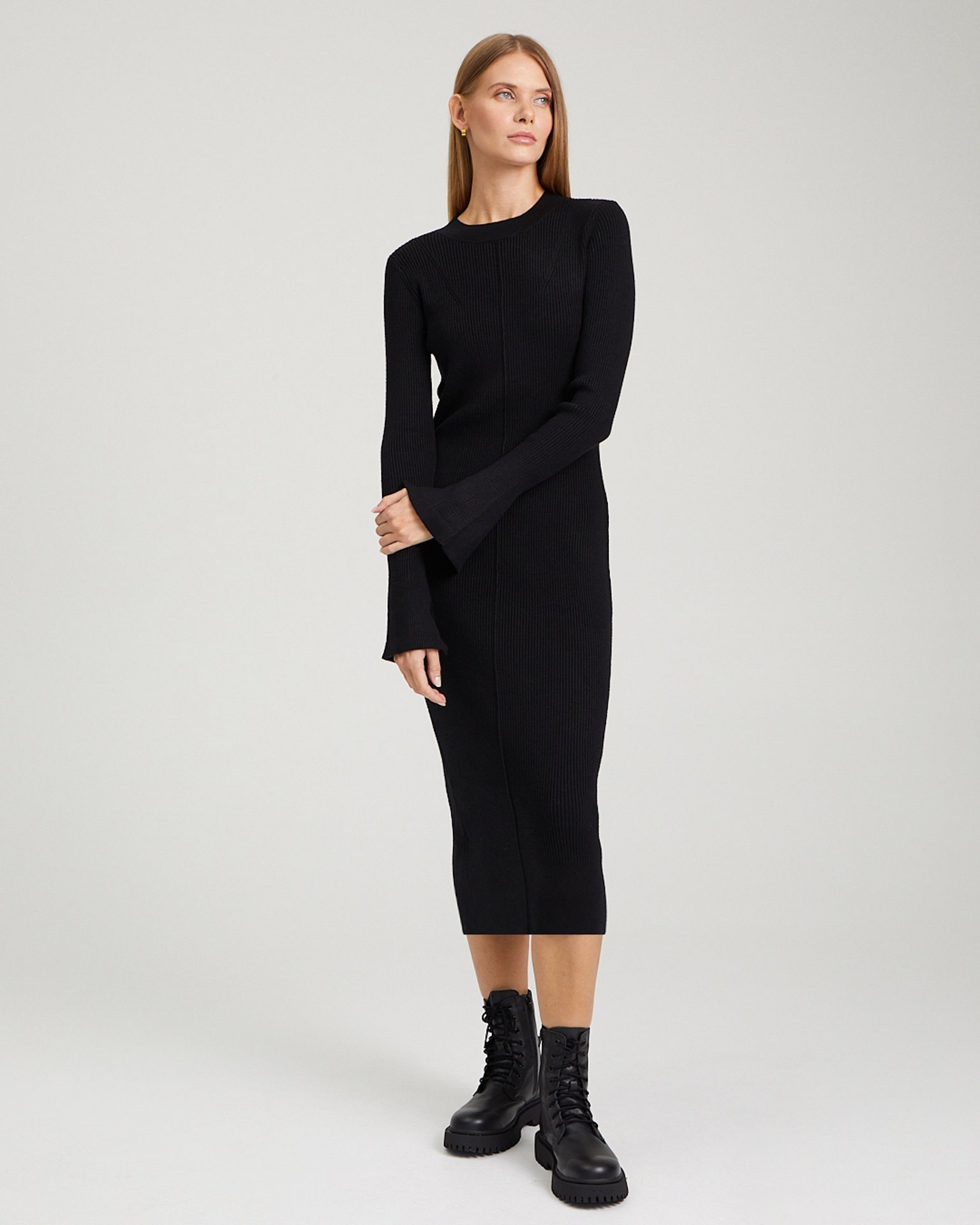 Fitted knit dress, Black