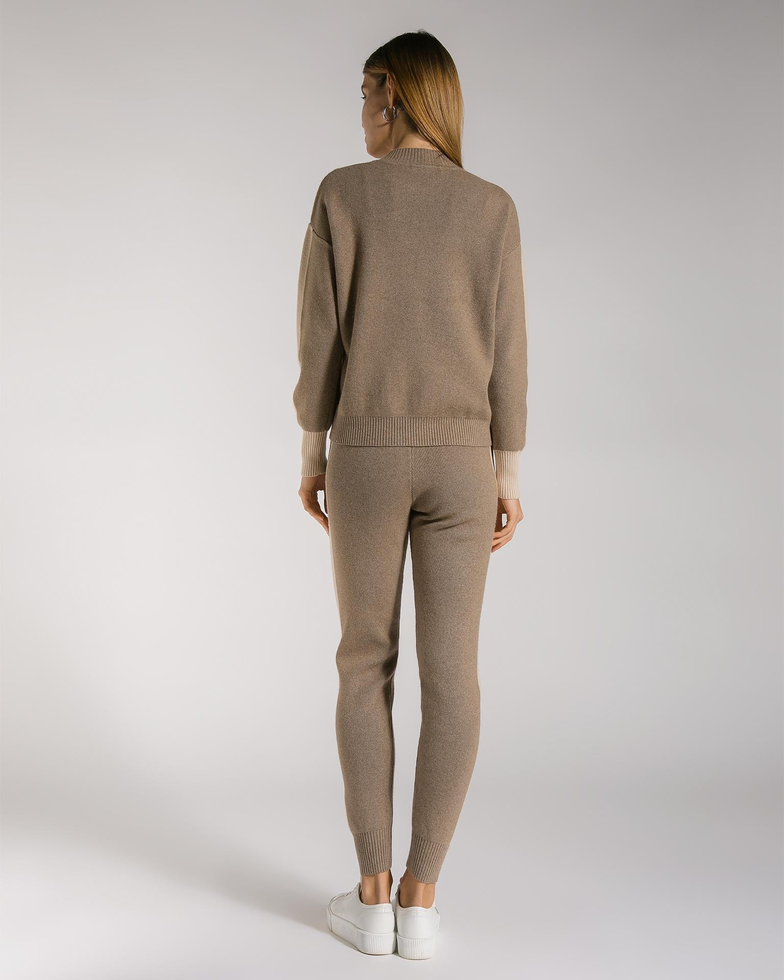 Stylish cashmere suit with contrasting panels, Brown — photo 5