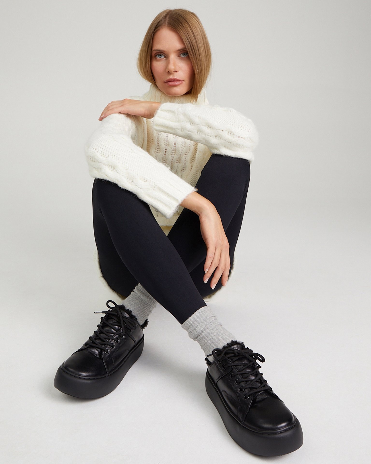Natural leather sneakers with fur, Black — photo 4