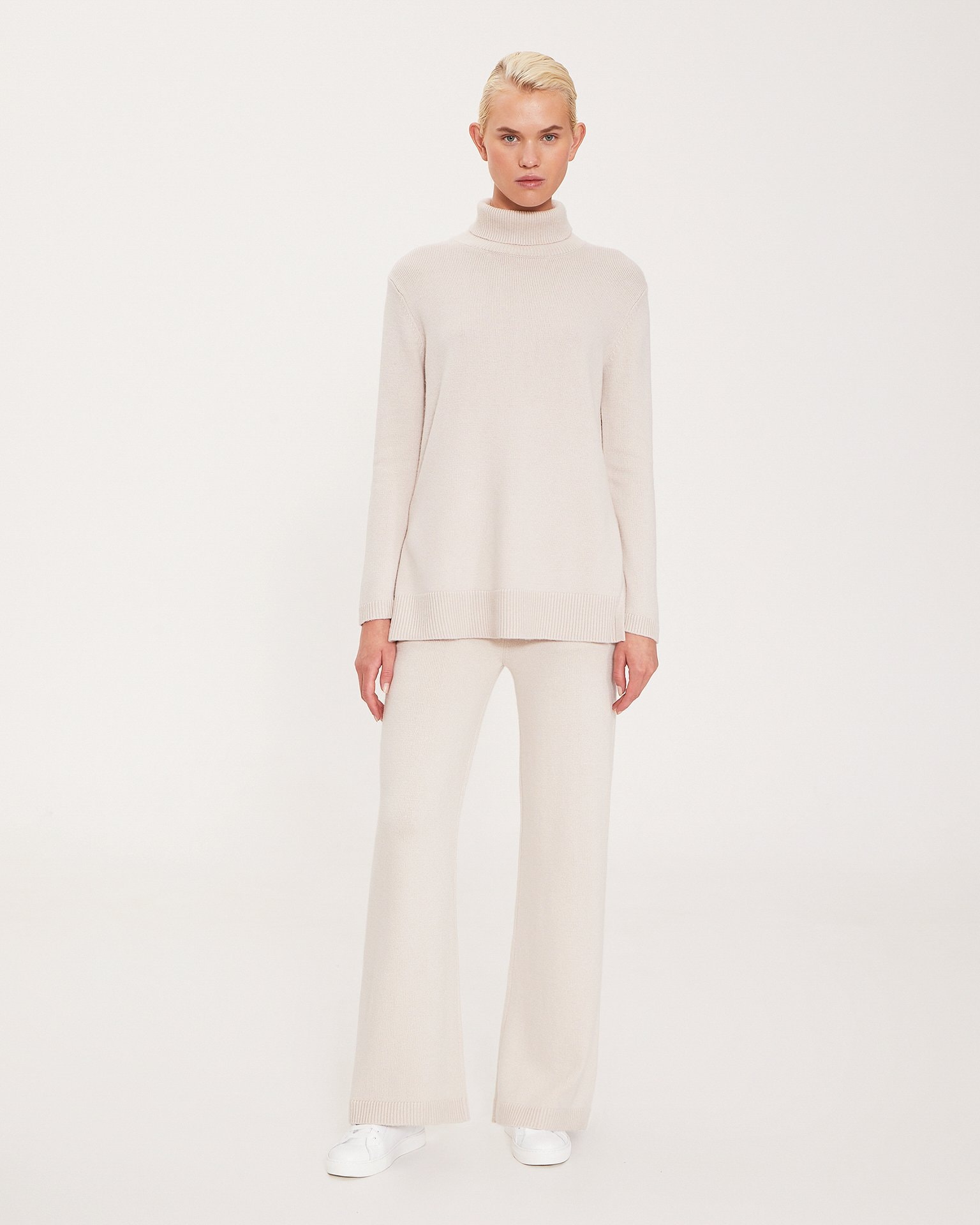 Set with Longline Jumper, Powder