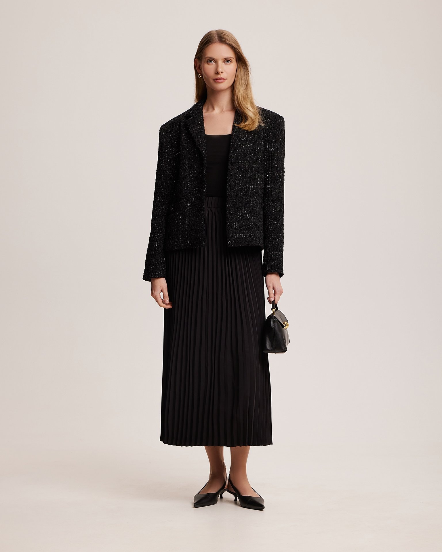 Mid-length skirt, Black