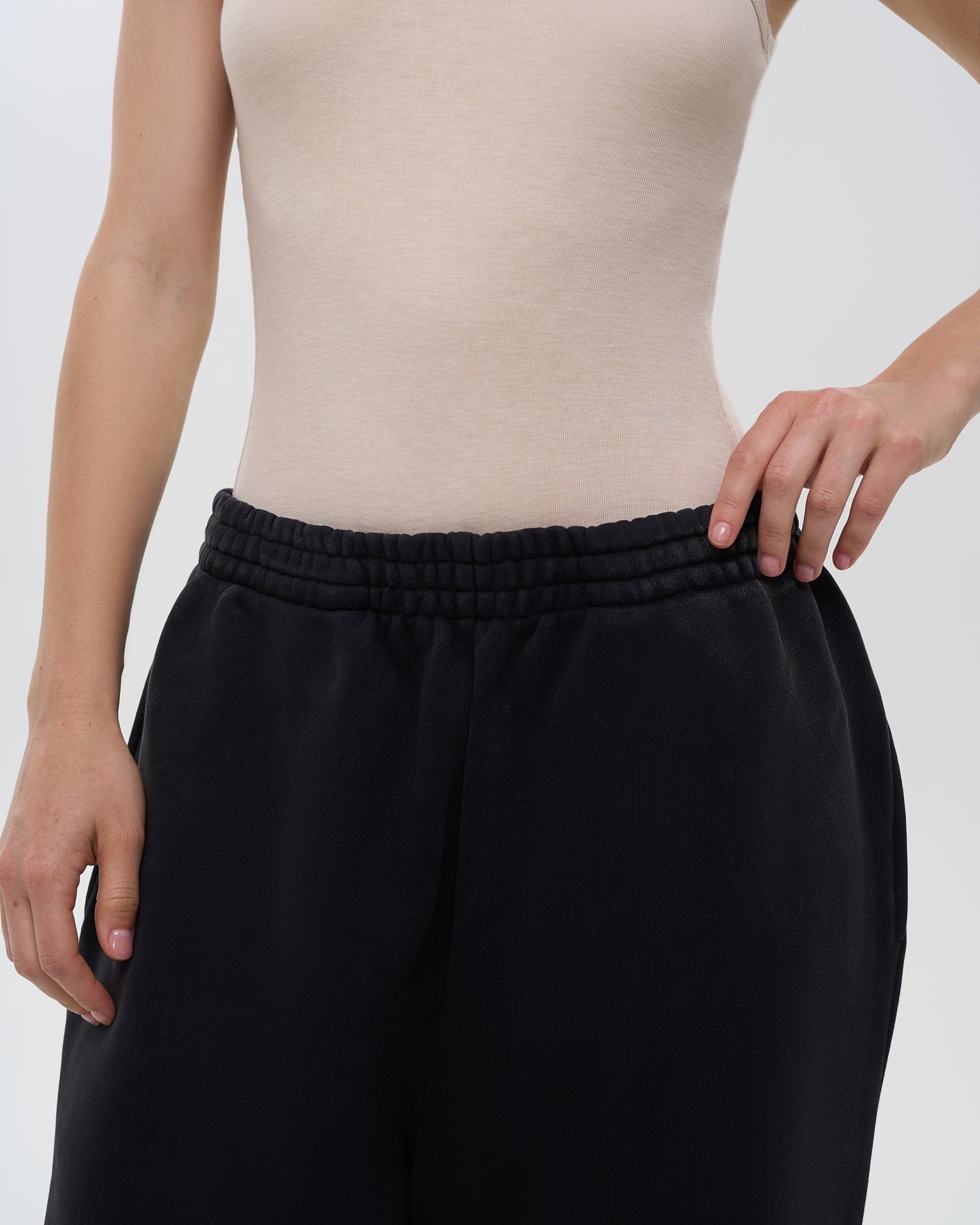 Sporty trousers with pockets, Black — photo 8